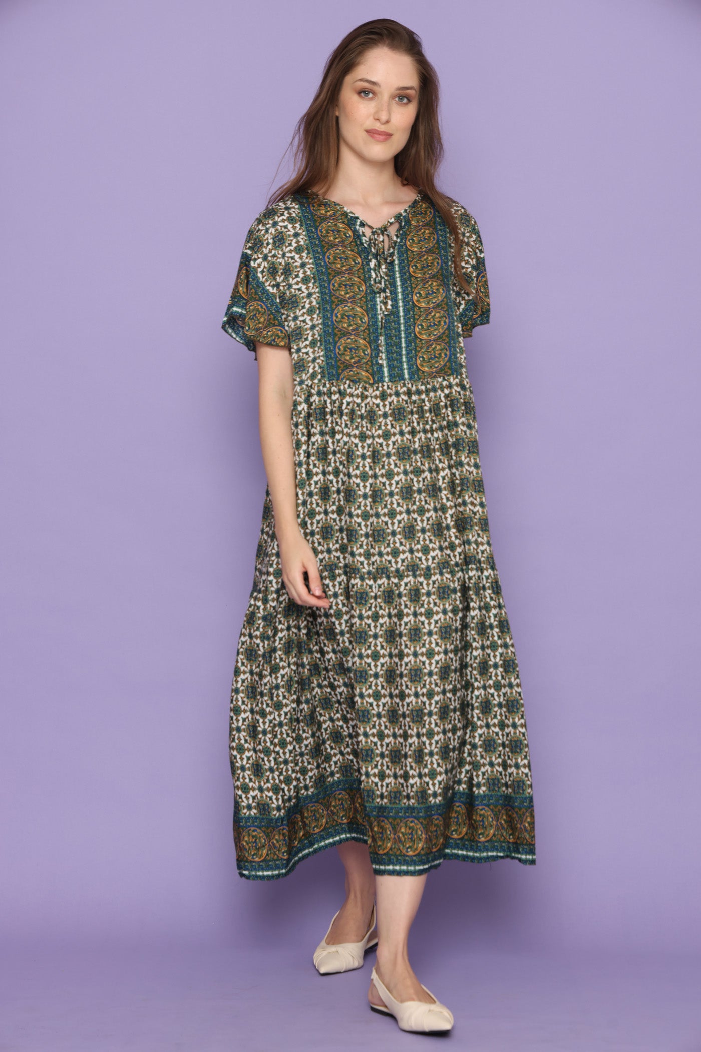 שמלת אתניות ירוקה