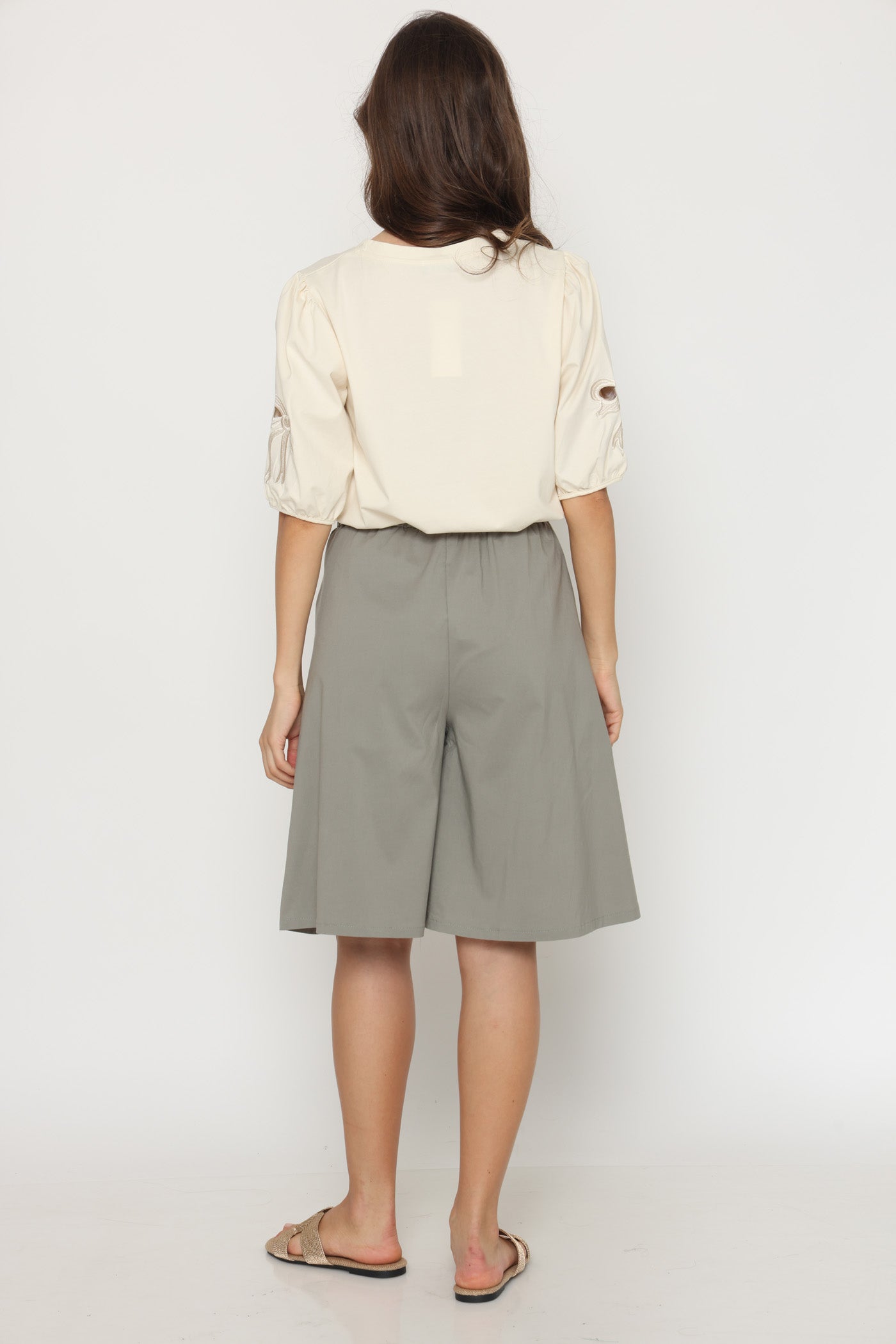 מכנסיי שורות כפתורים