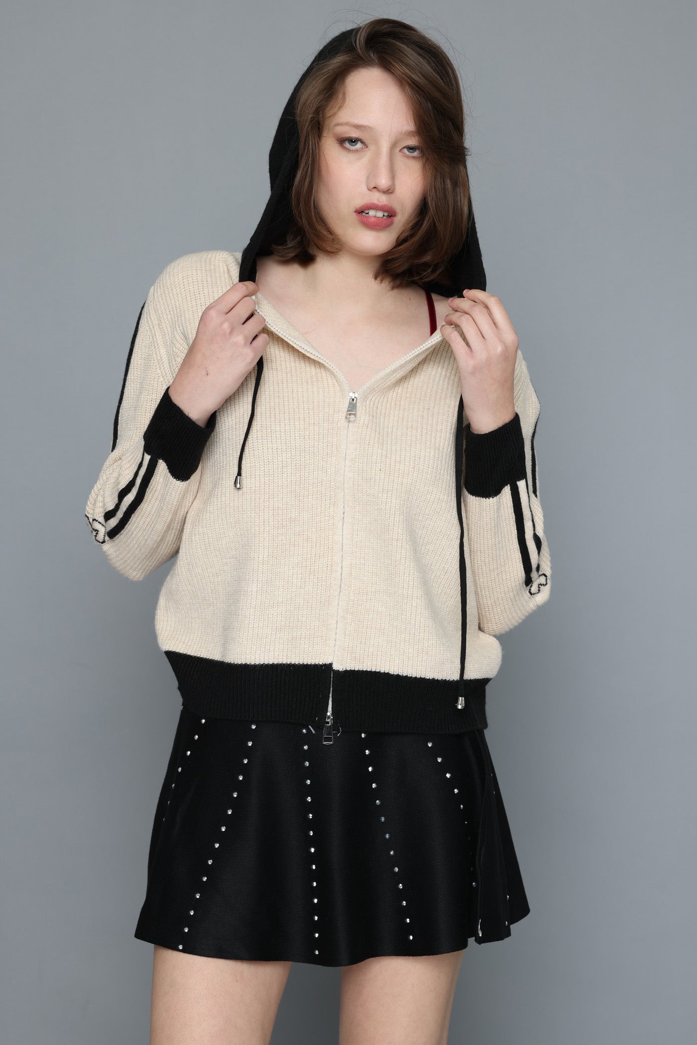 חצאית מיני בייסיק צמר