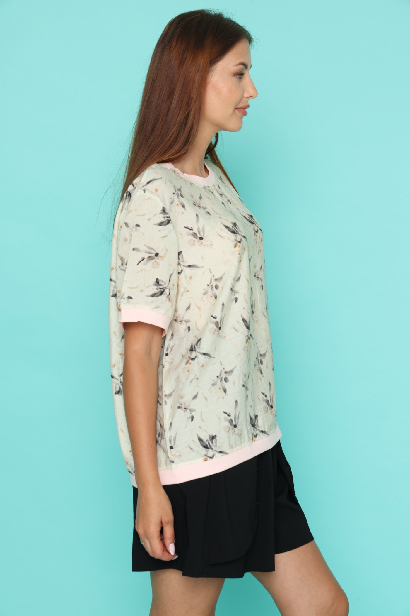חולצת שרטוט פרחים