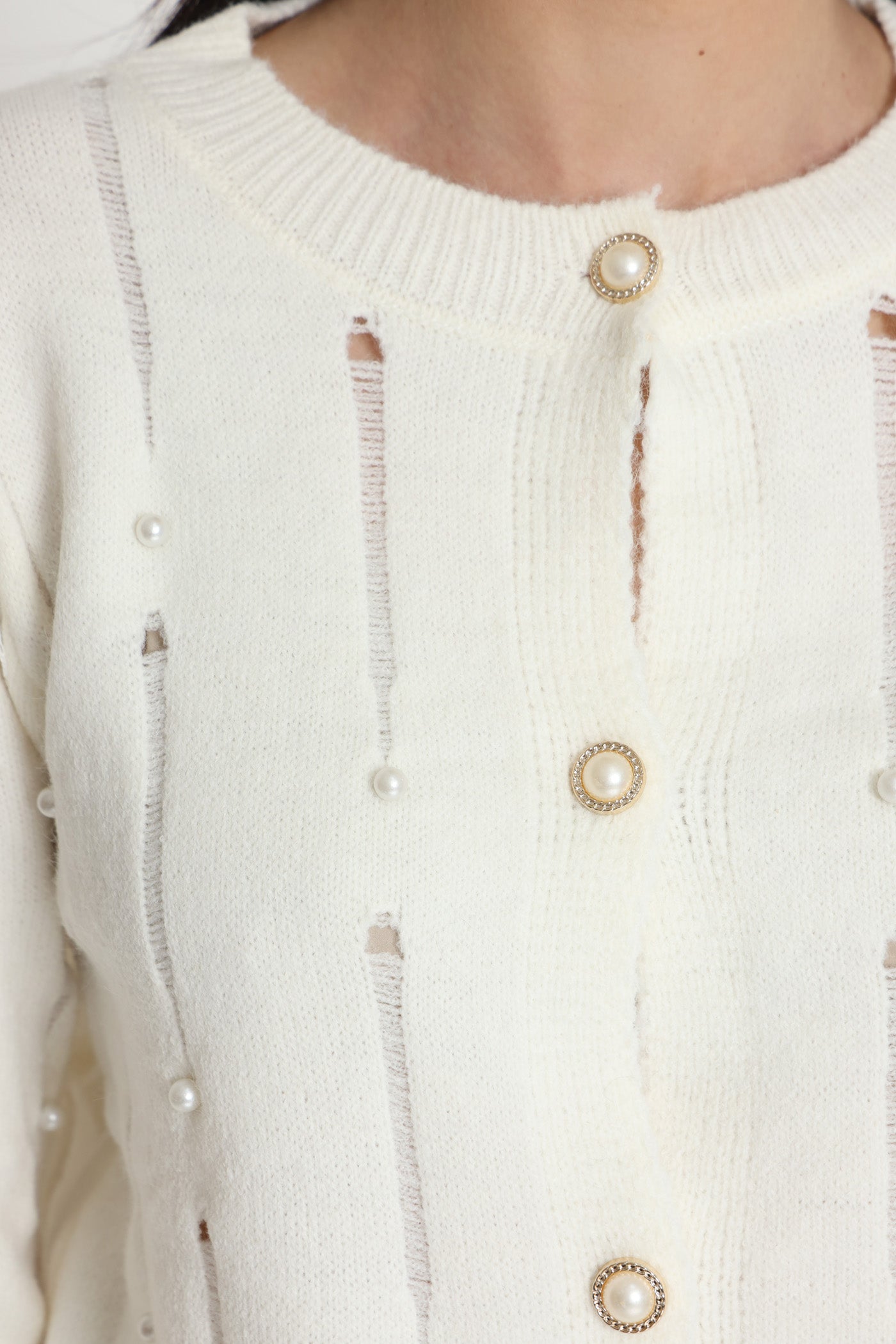 קרדיגן שקעים וחרוזים