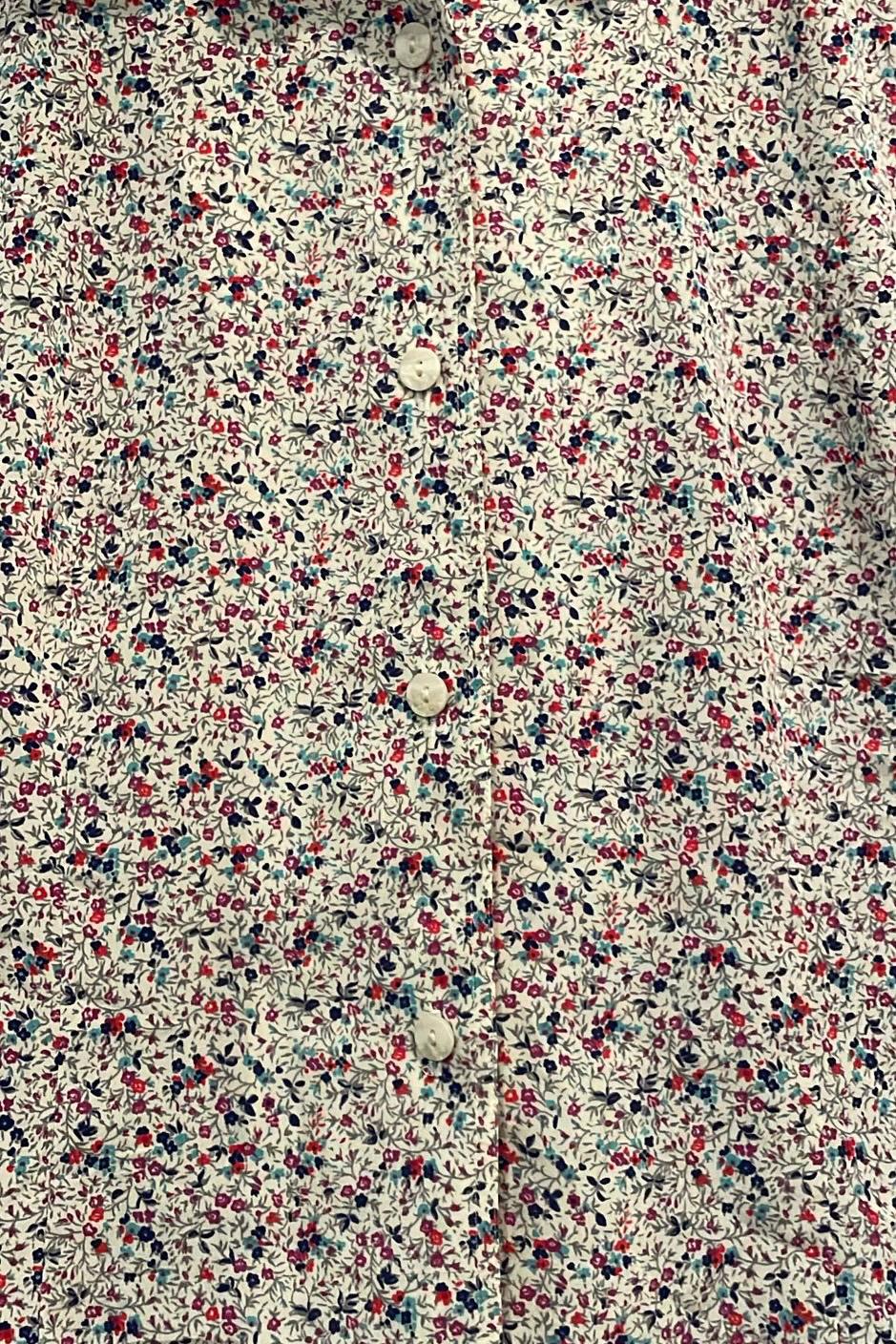 חולצת וינטג' פיזור פרחים