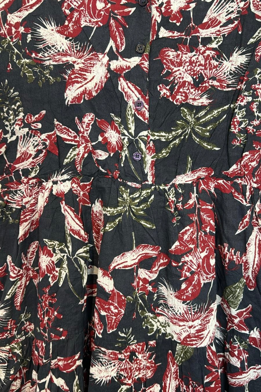 שמלת וינטג' פרחי אדום על שחור