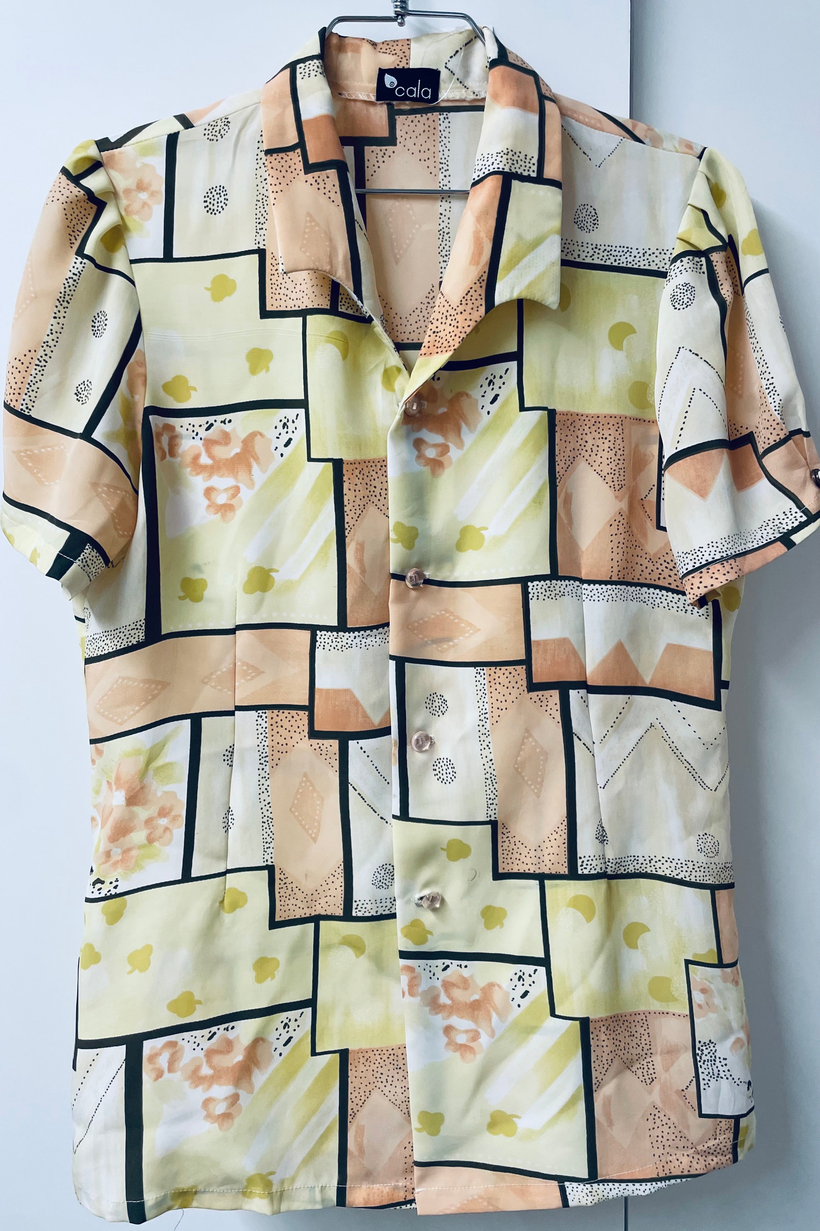 חולצת וינטג׳ חלוקה