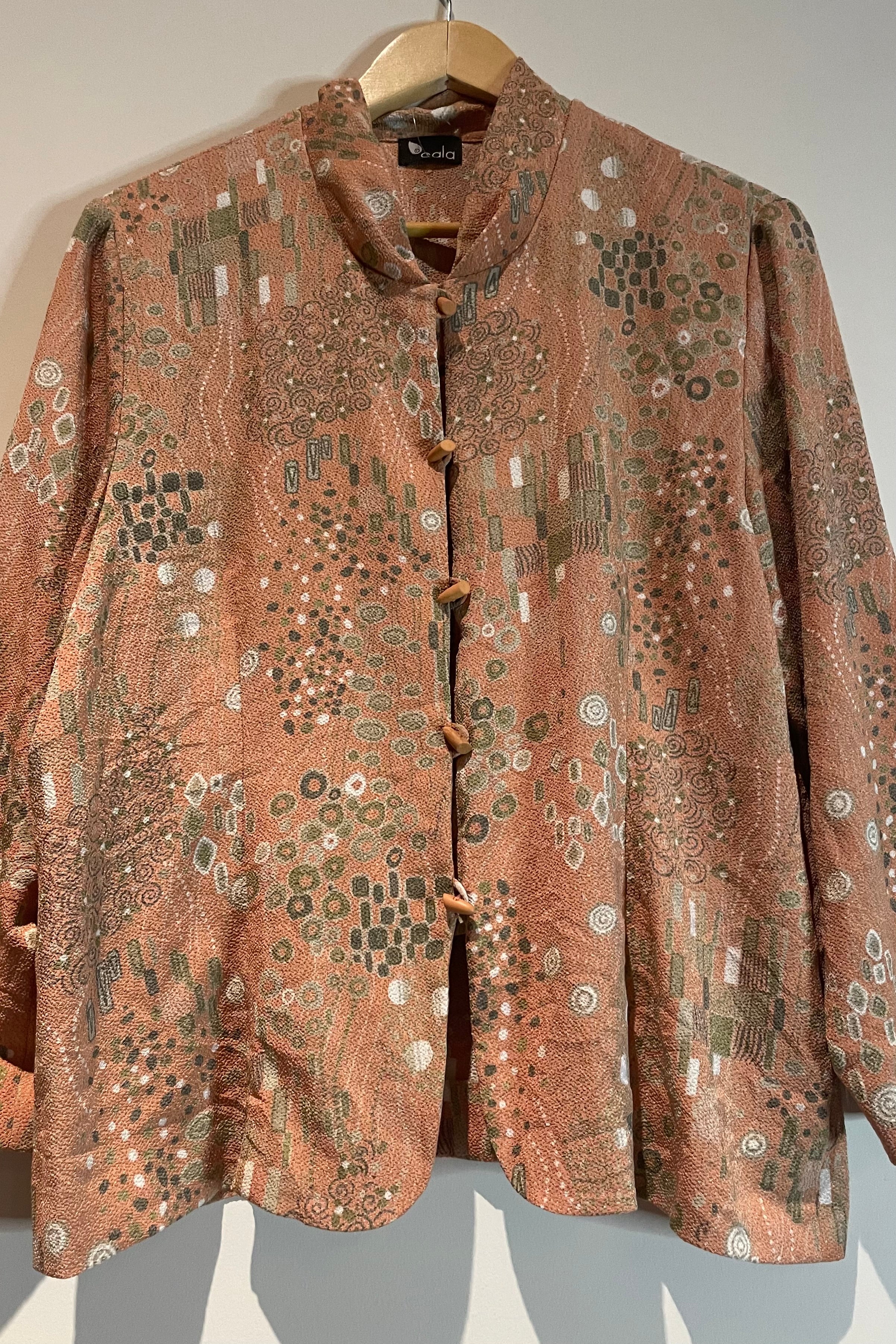 חולצת וינטג׳ אסיה