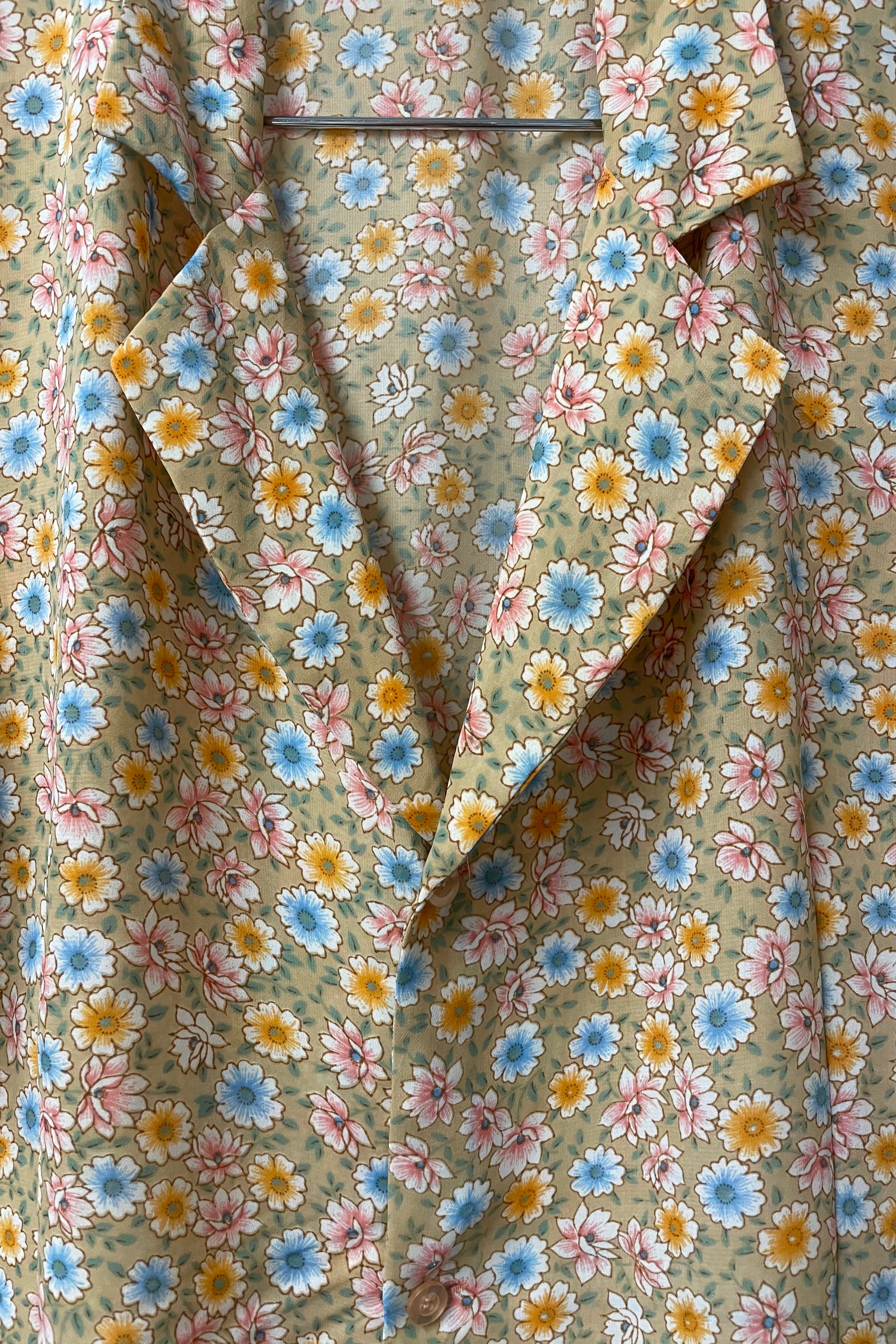 חולצת וינטג׳ אלה