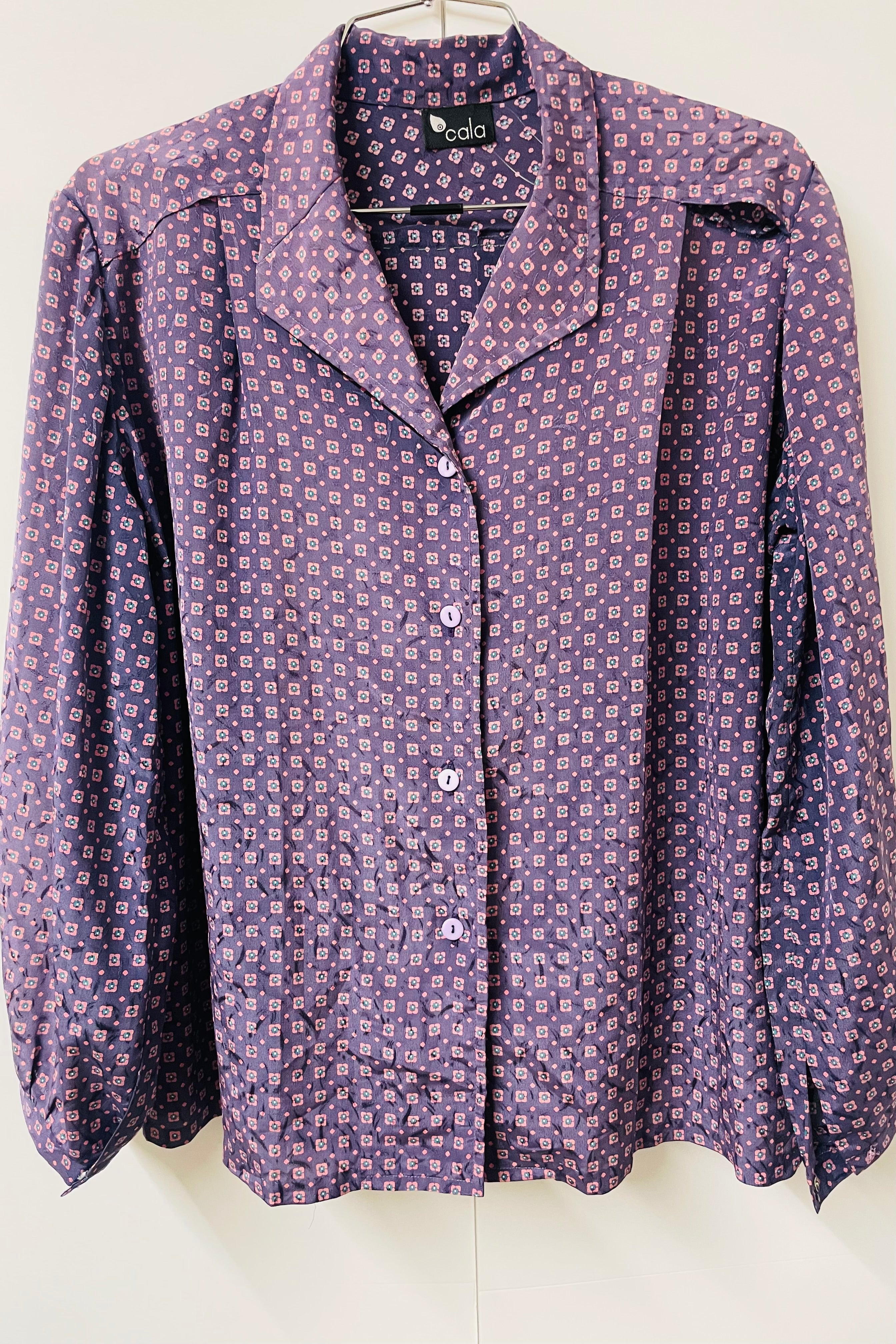 חולצת וינטג׳ כרמית