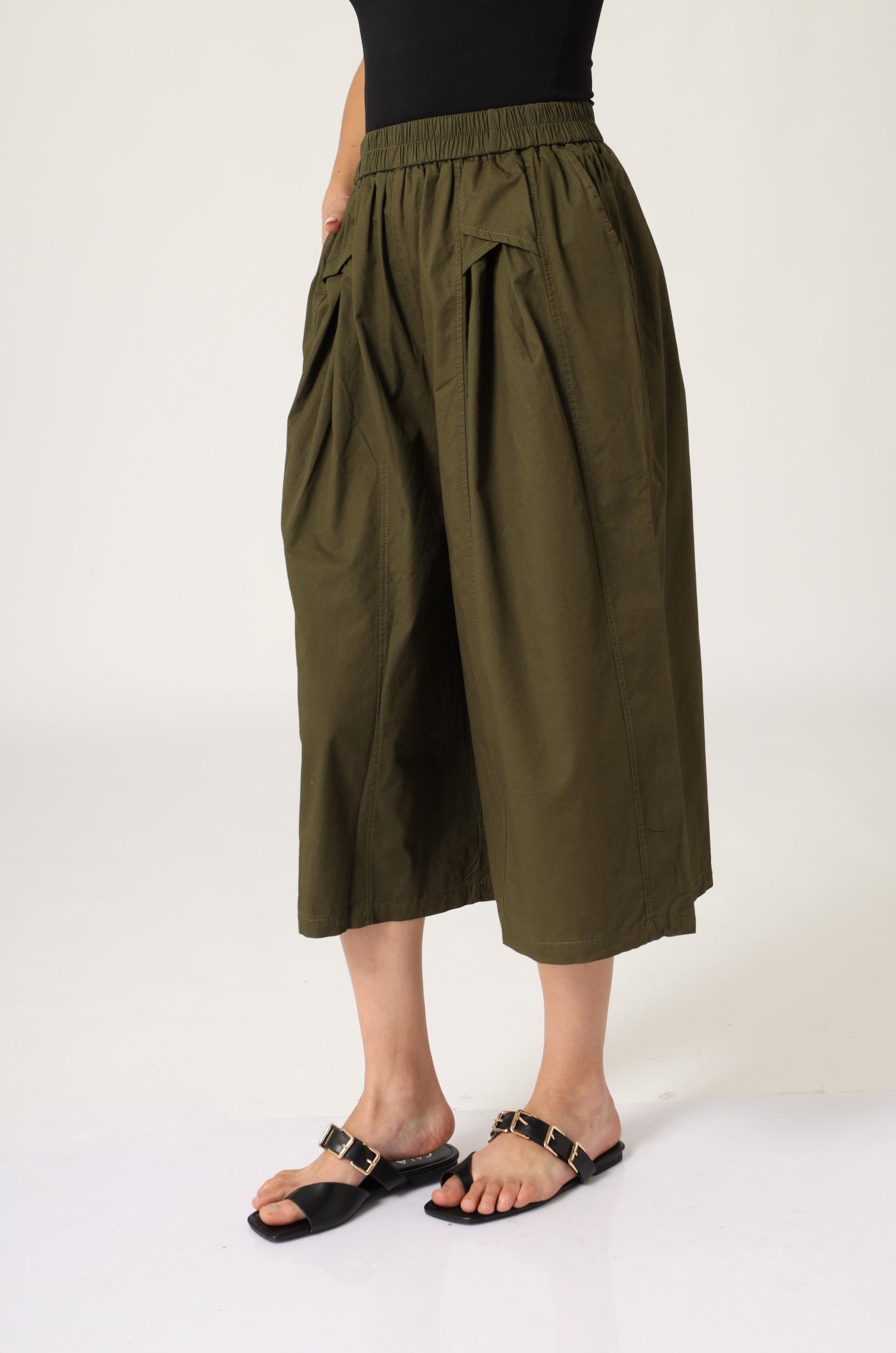 מכנסיי חצאית ירוק קיץ 2023