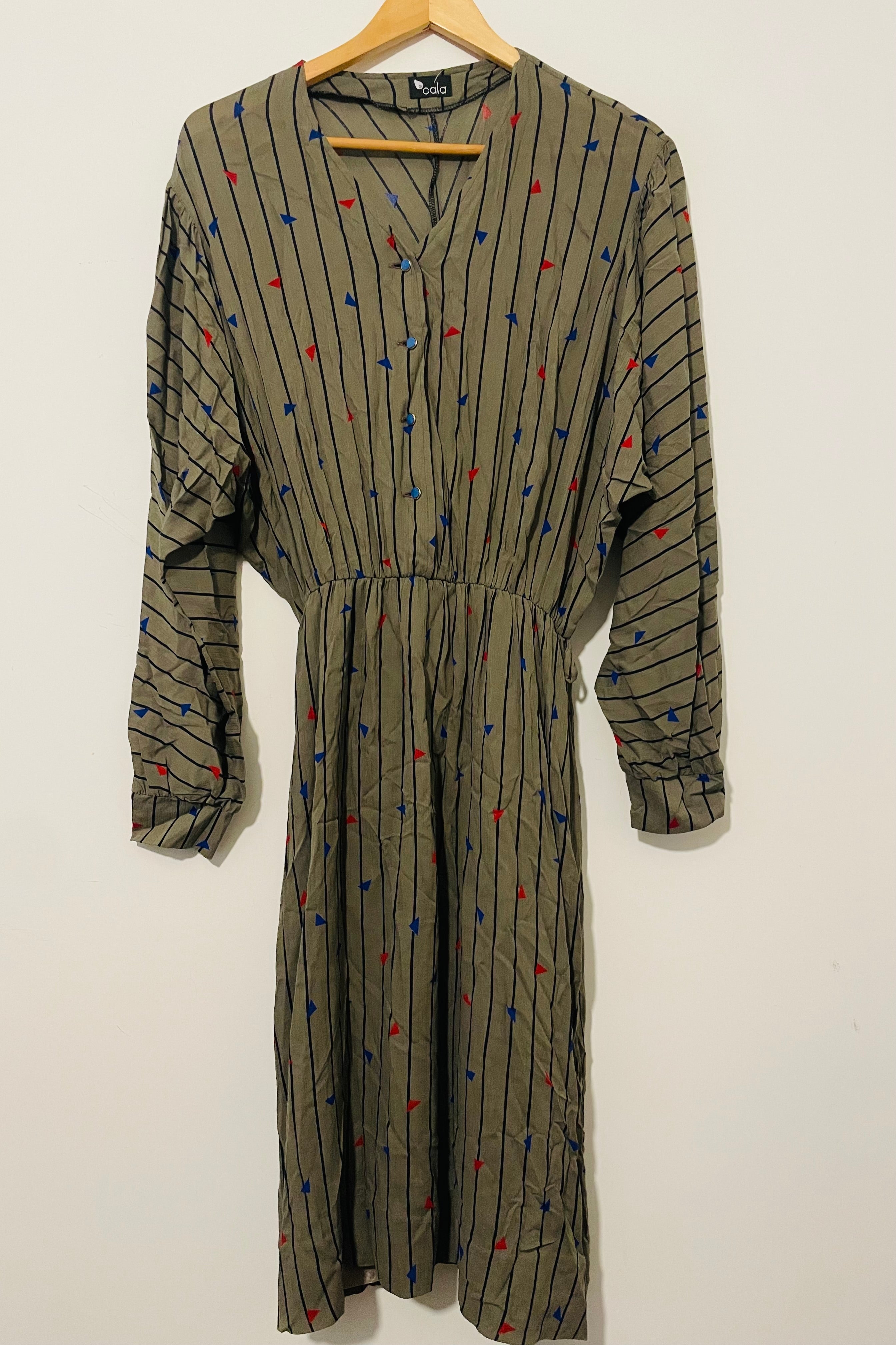 שמלת וינטג׳ משולשים