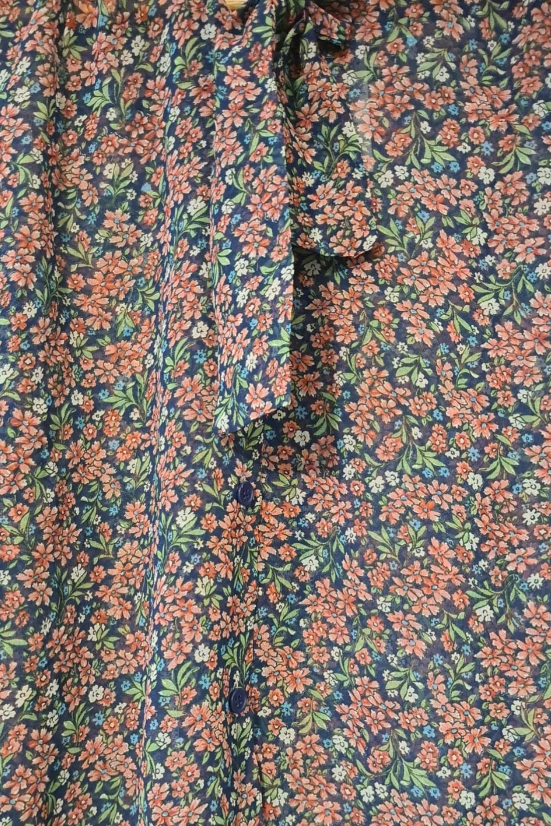 חולצת וינטג' פרחים ורודים