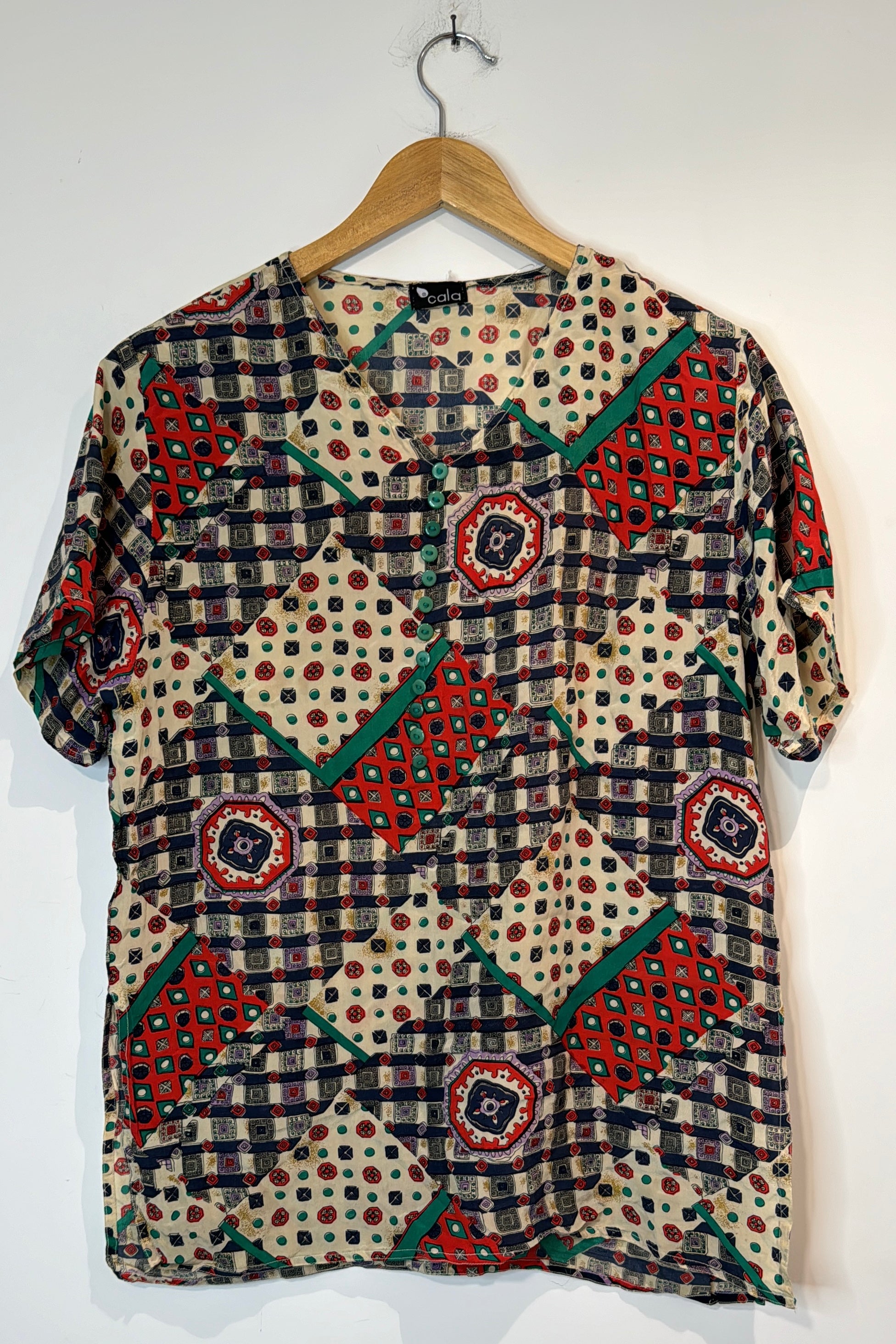 חולצות וינטג׳ מפה עם אדום