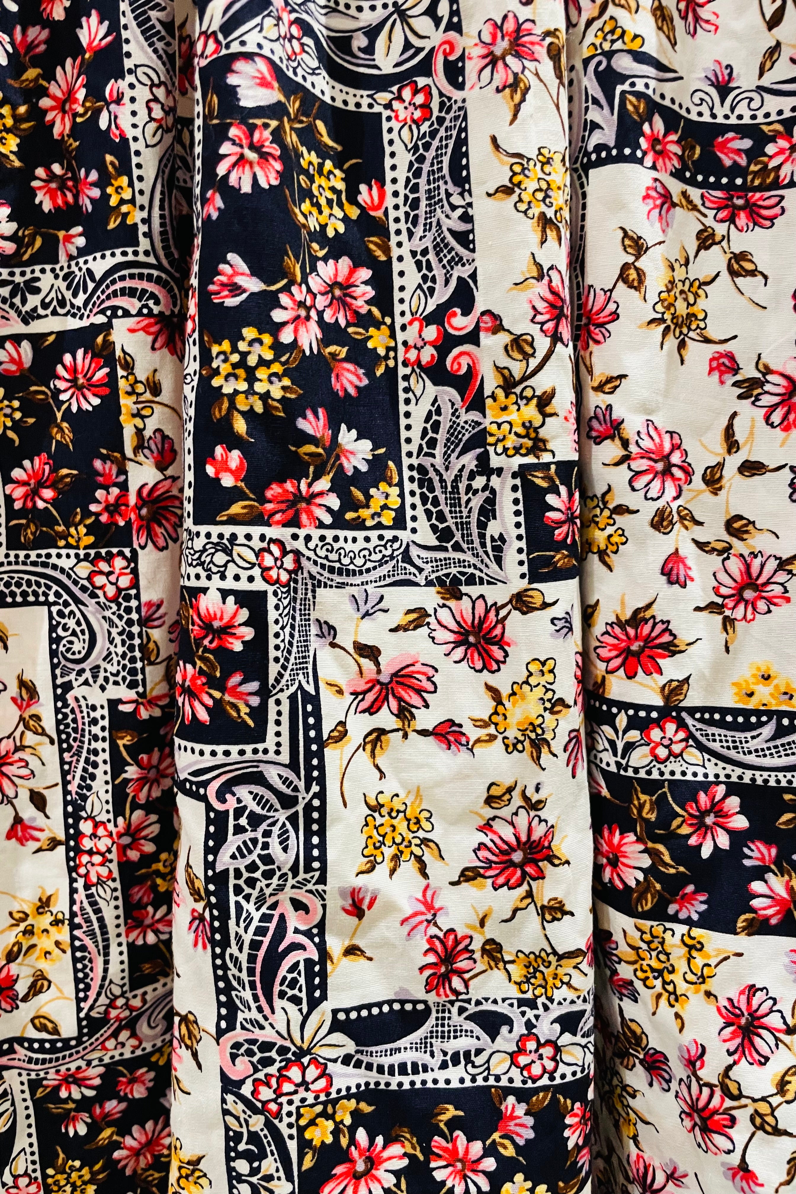 שמלת וינטג׳ קולאז׳