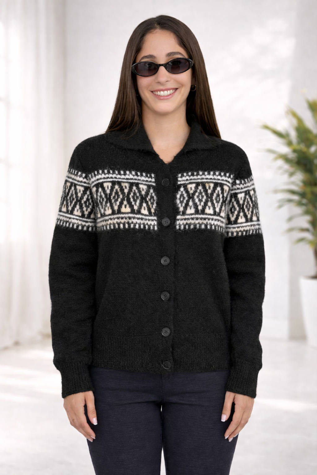 קרדיגן מעויינים לבנים