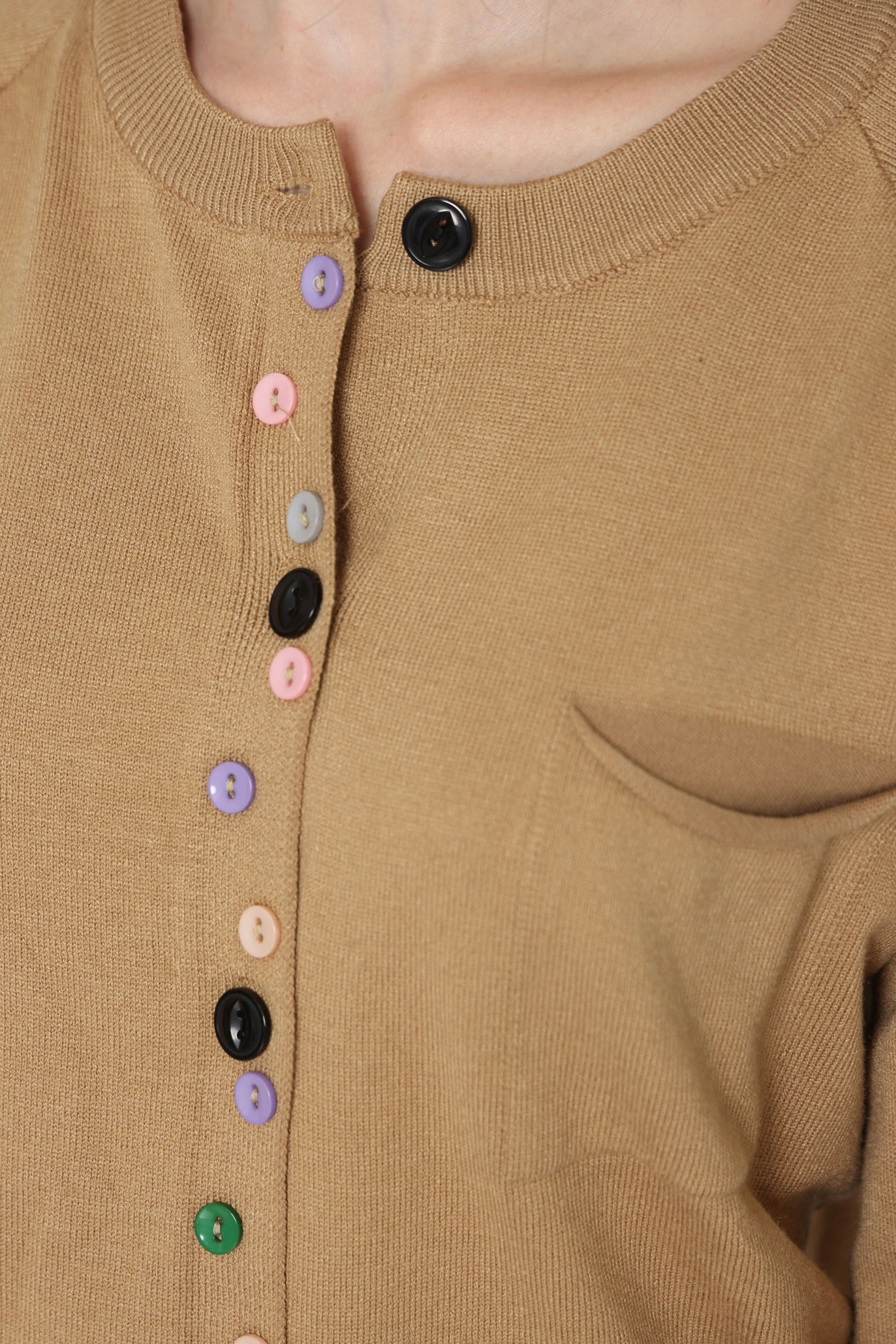 קרדיגן צבעי כפתורים