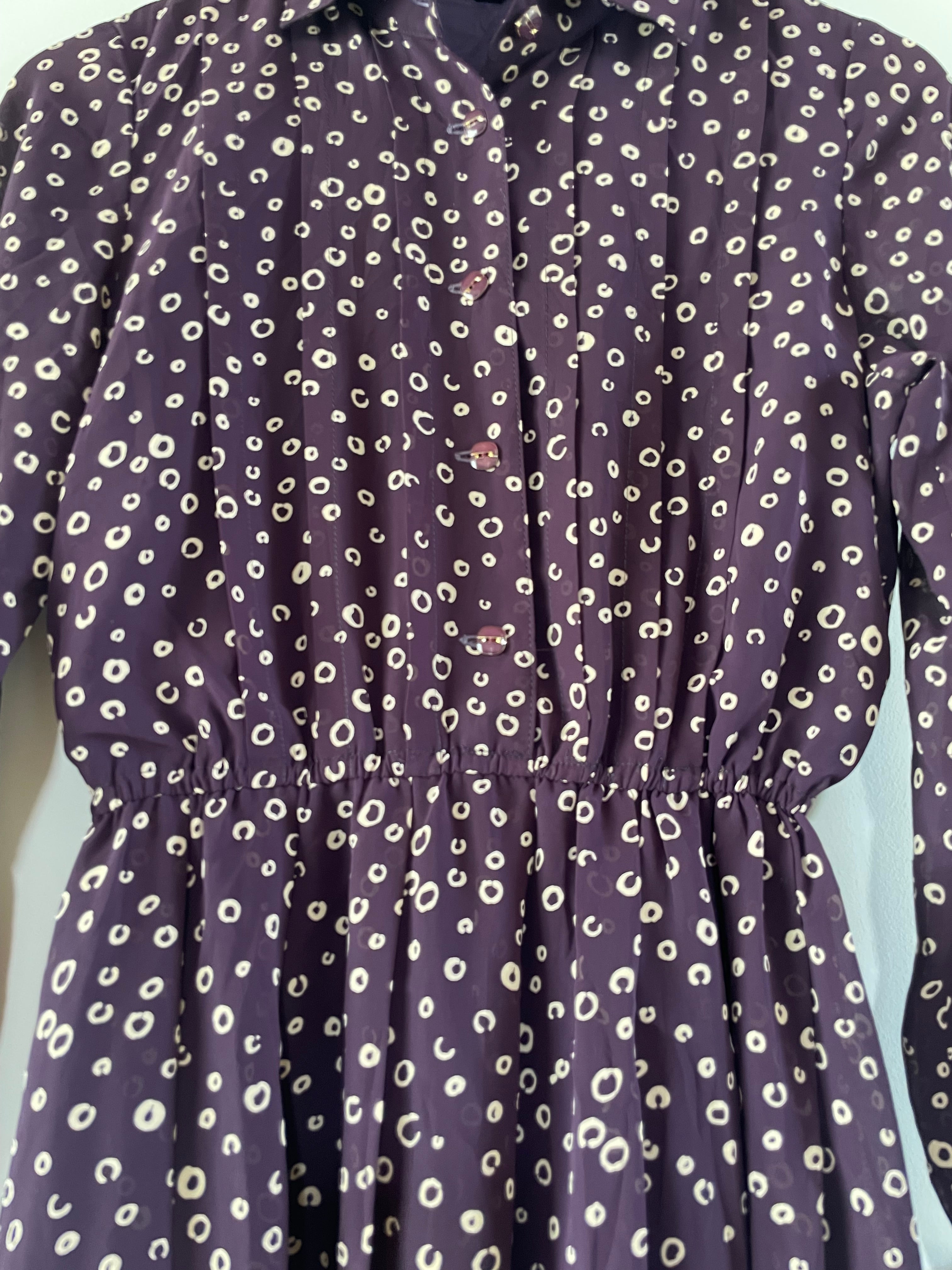 שמלת וינטג׳ עיגולים