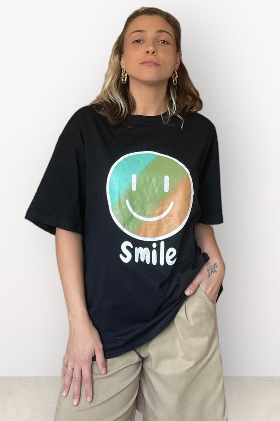 חולצת סמייל