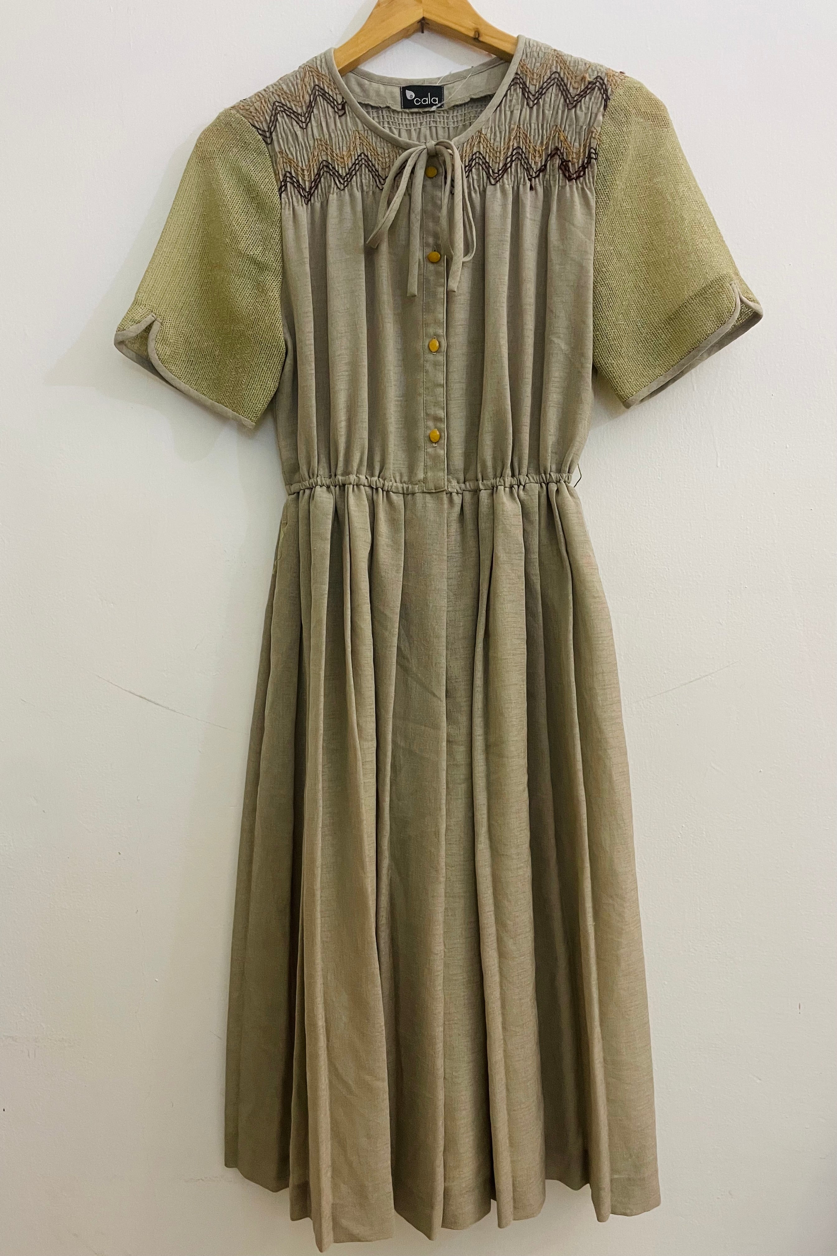 שמלת וינטג׳ שיריתי