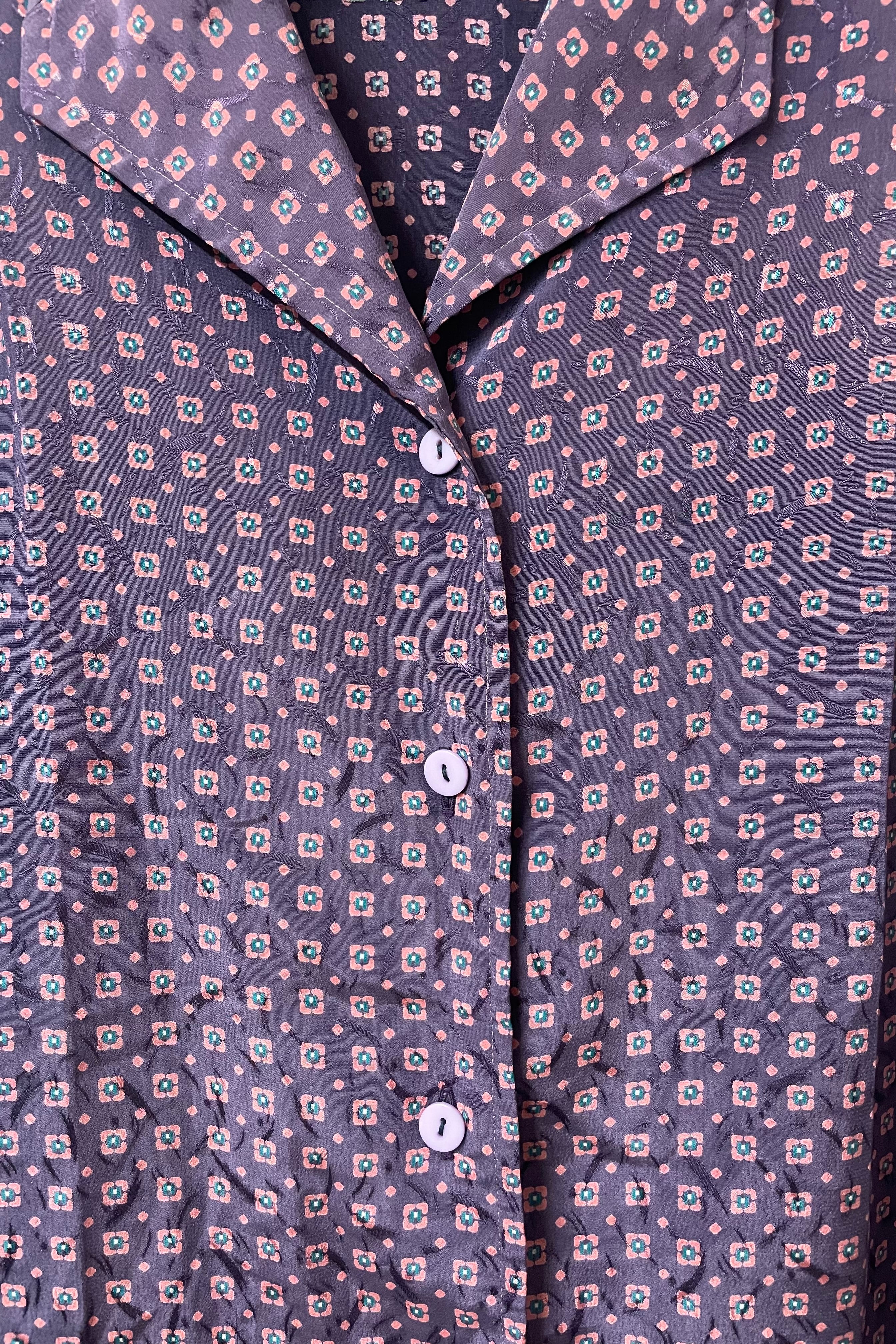 חולצת וינטג׳ כרמית