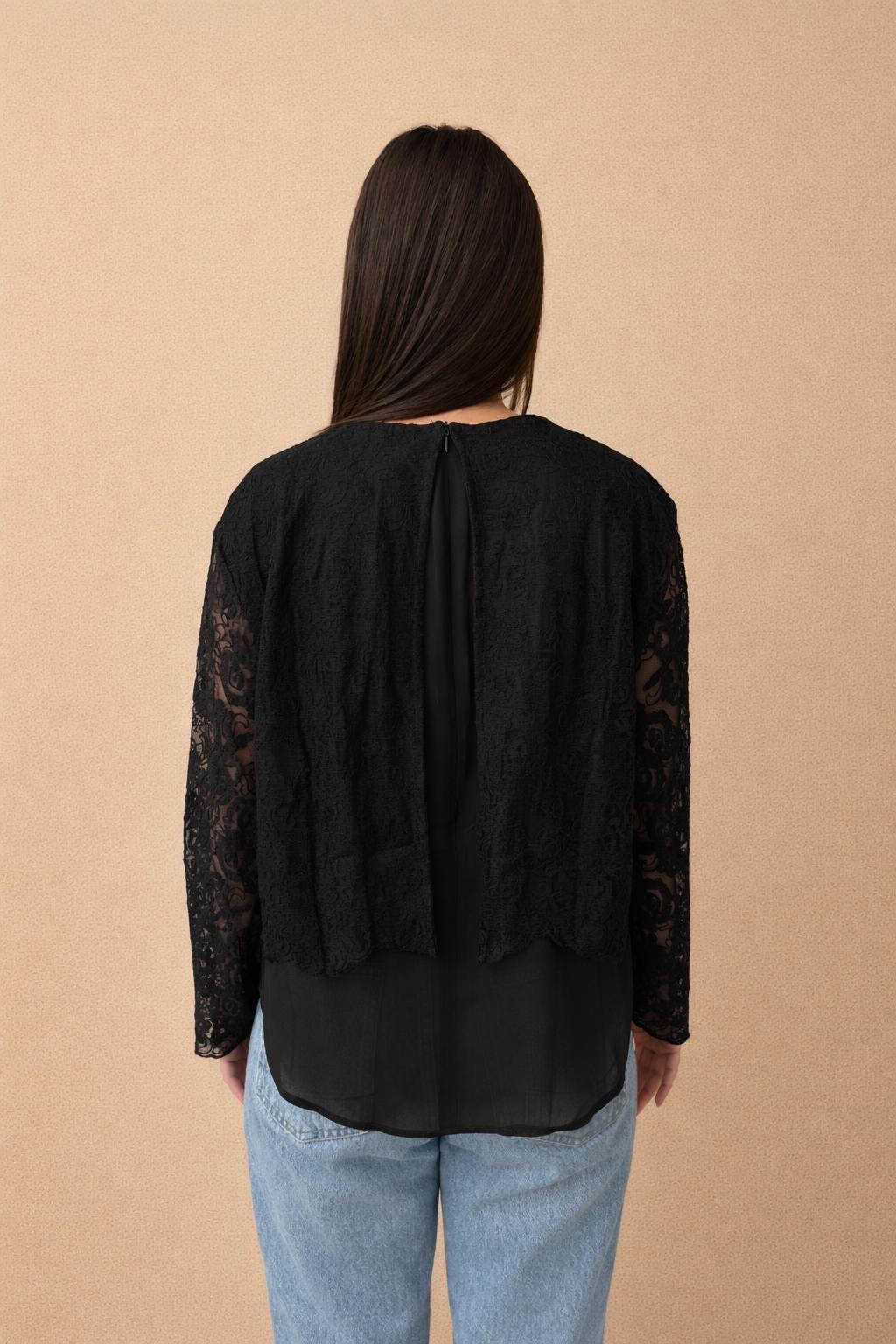 חולצה שרוולי תחרה