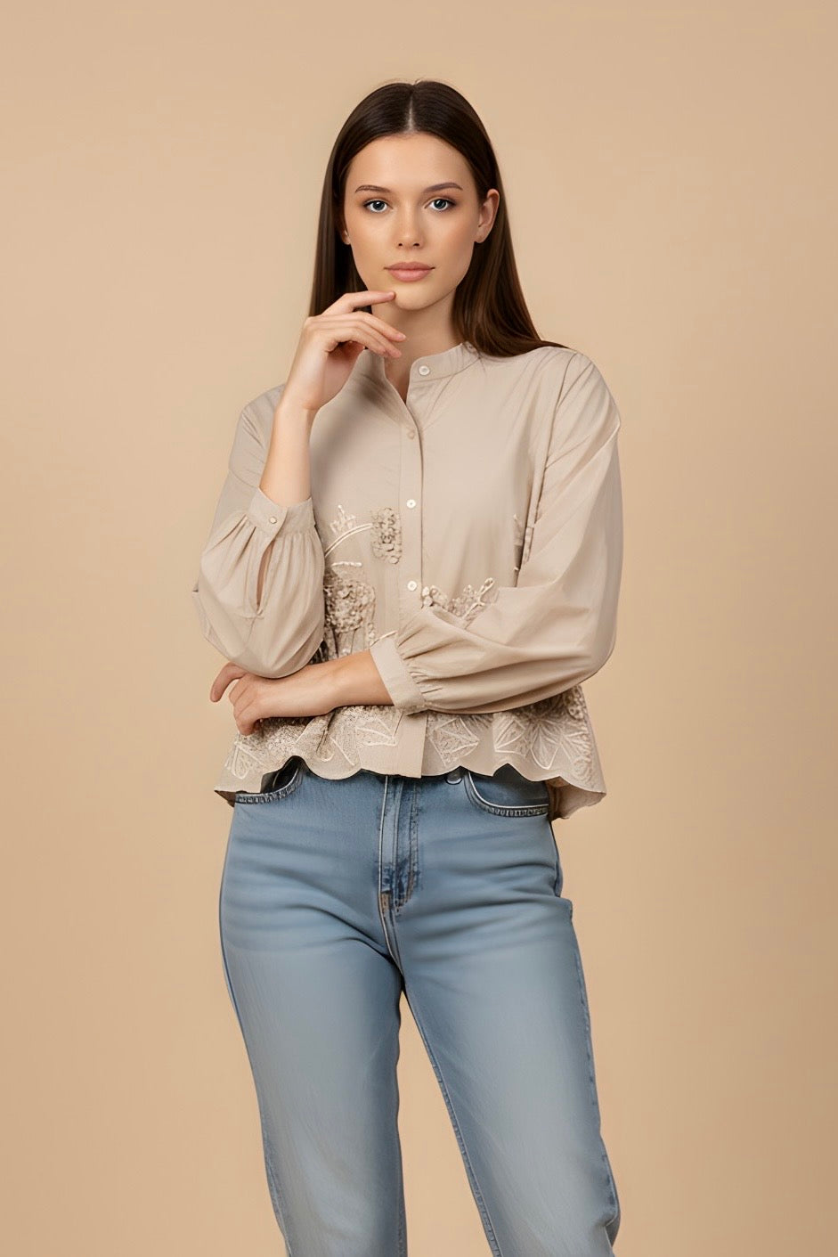 חולצה תחתית פריחה ממשית