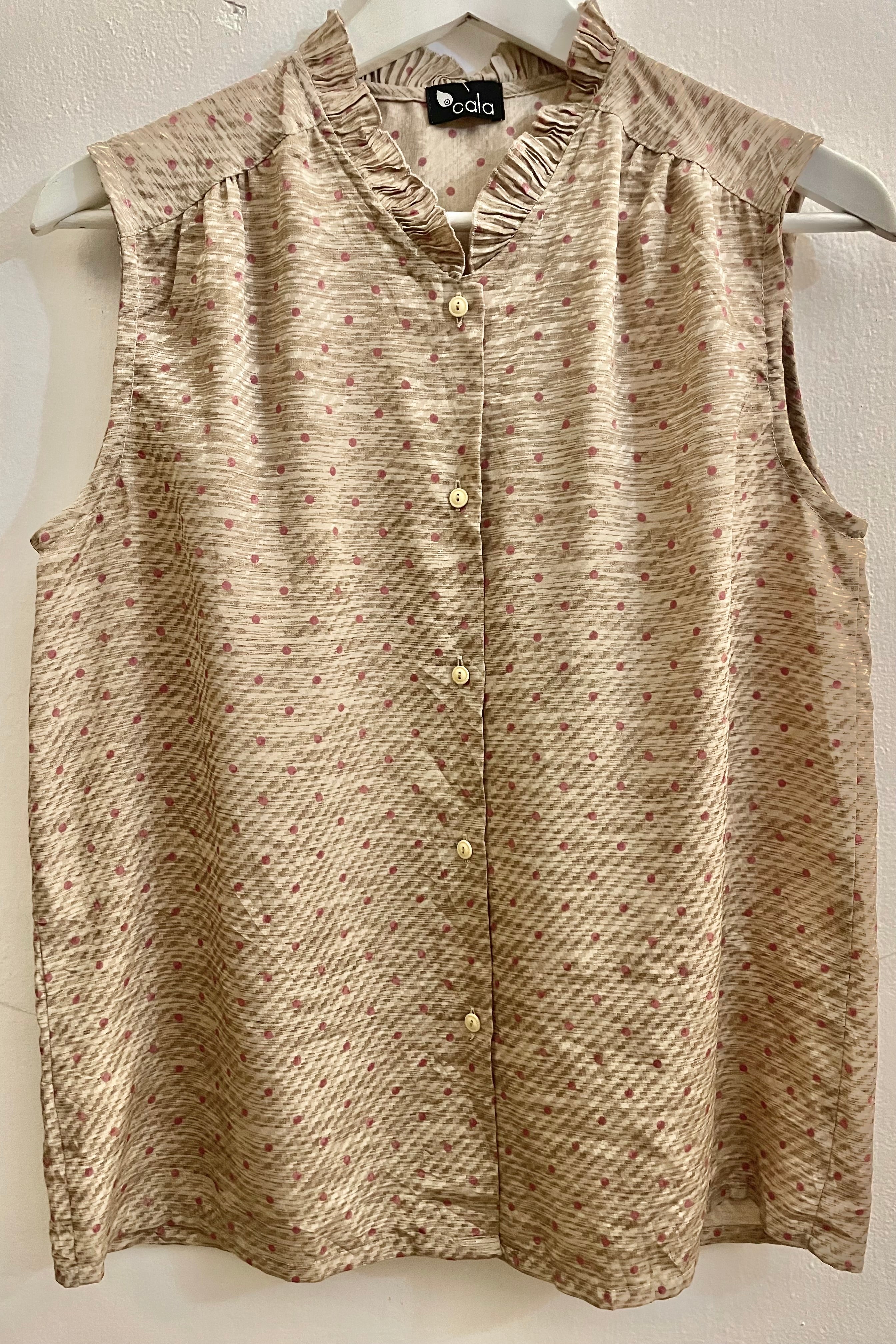 חולצת וינטג׳ גאולה