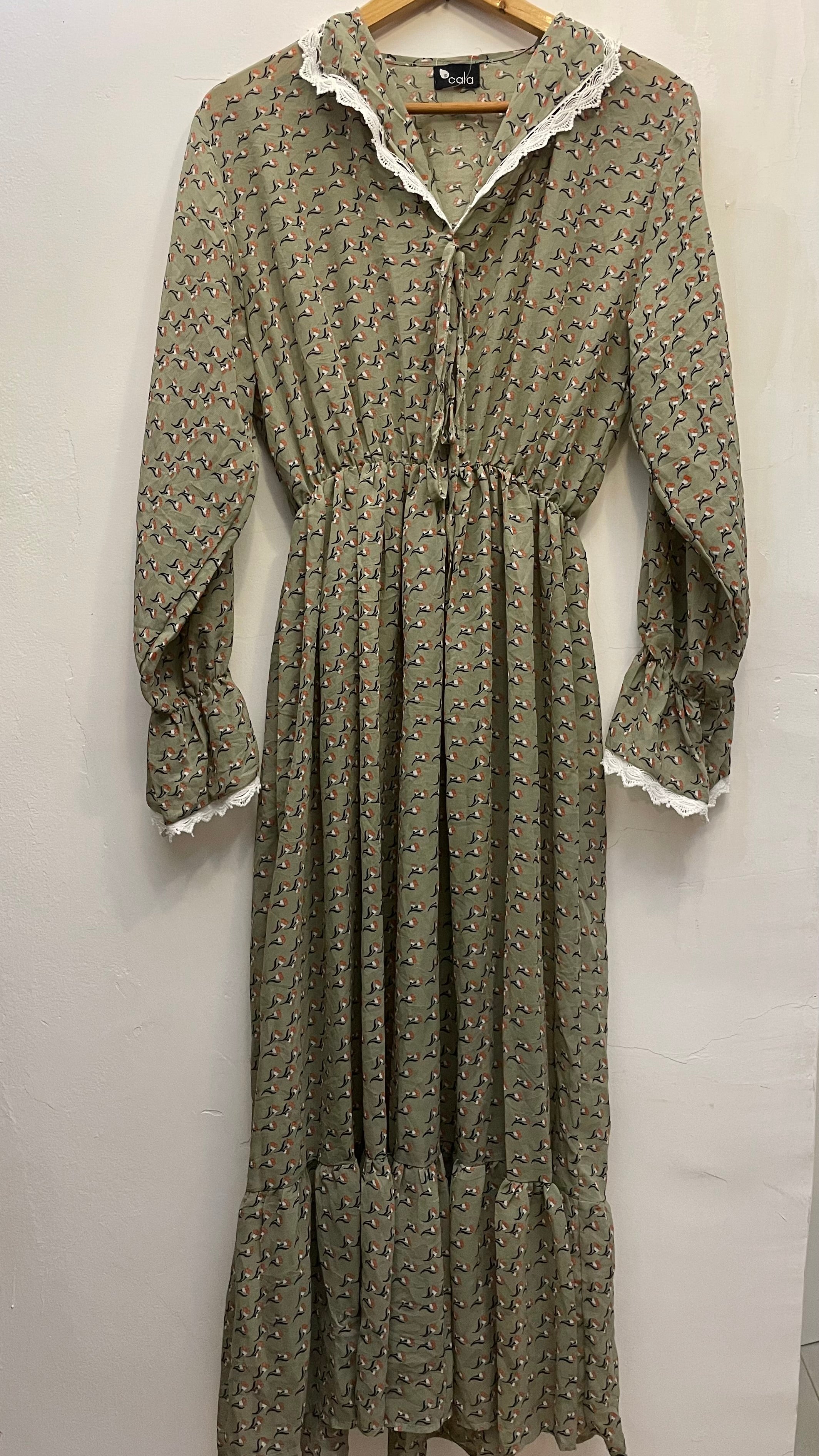 שמלת וינטג׳ ניצנים