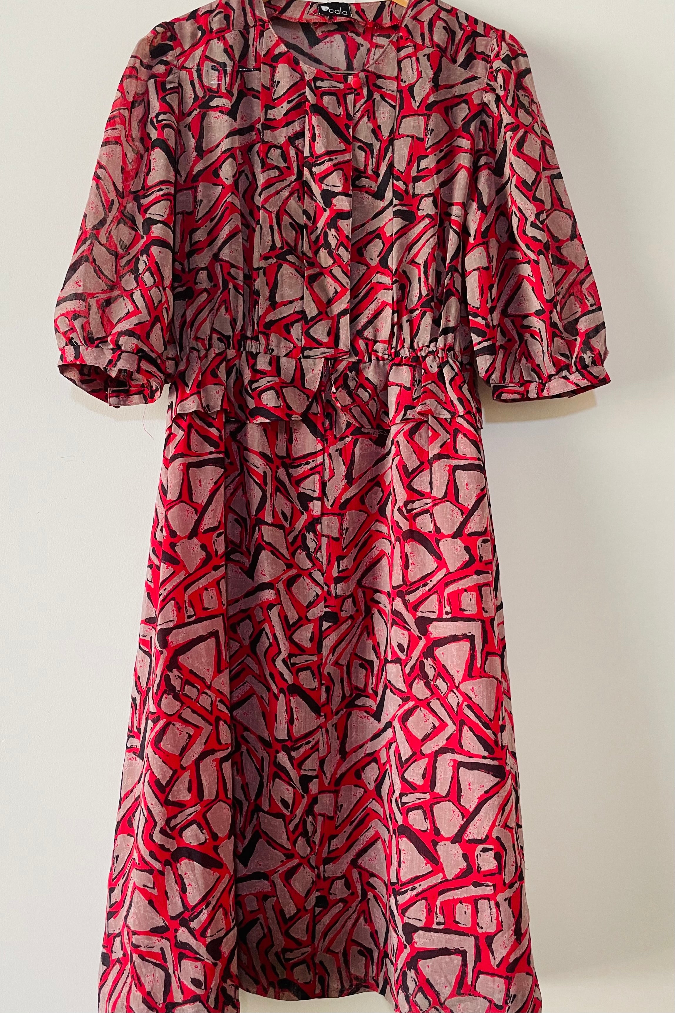 שמלת וינטג׳ שברים אדומים