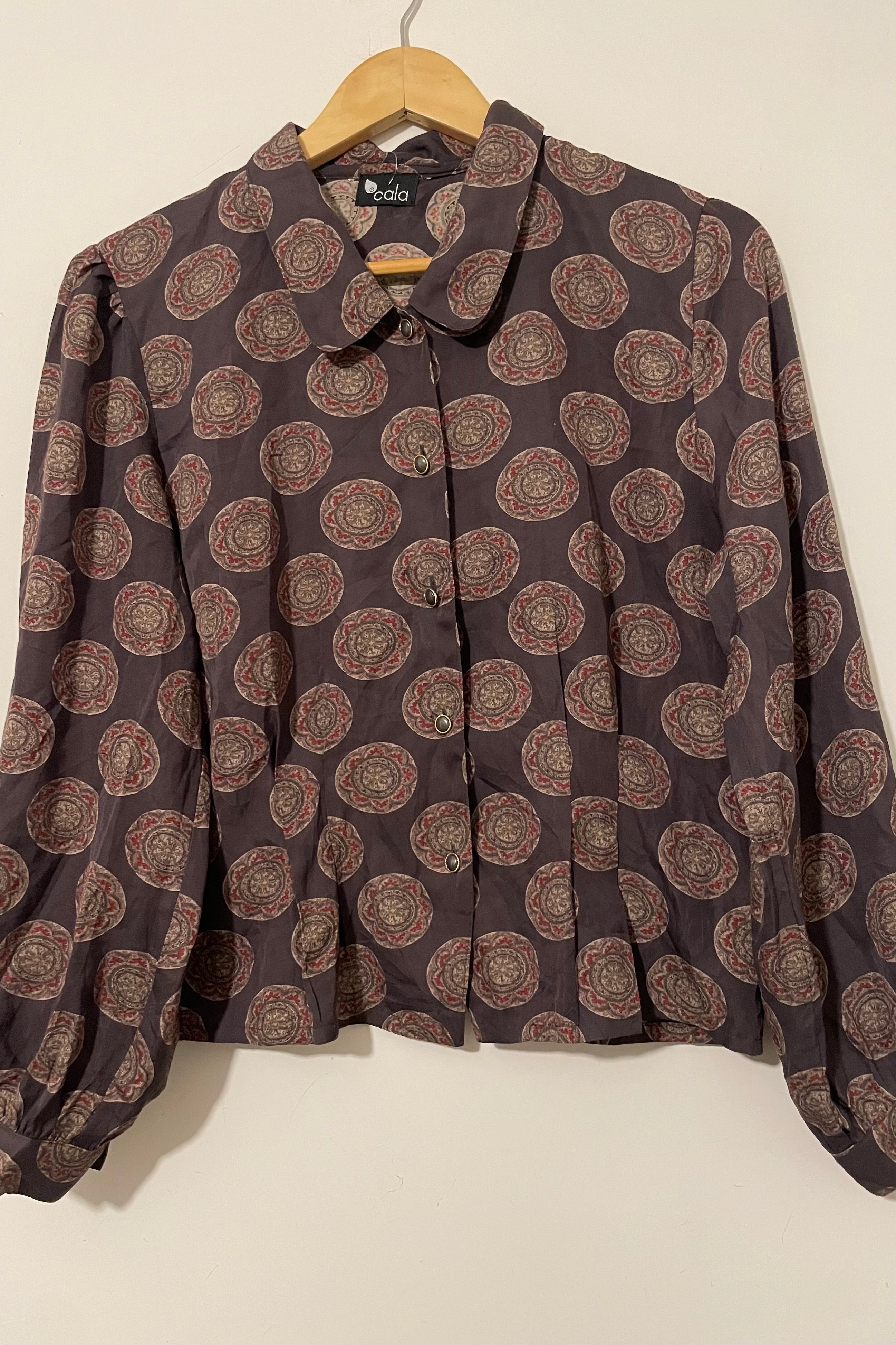 חולצת וינטג׳ צלחות