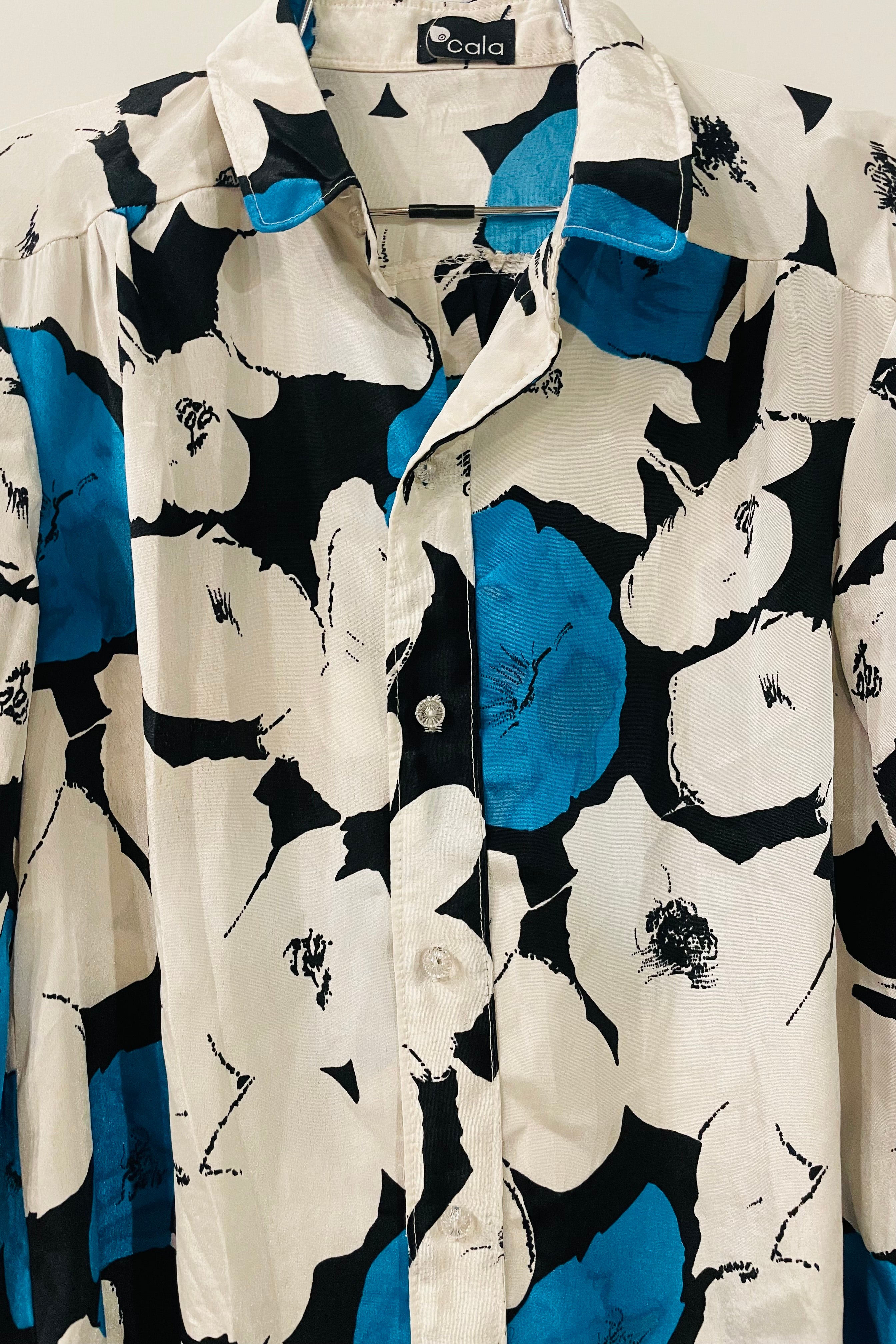 חולצת וינטג׳ ירקונה