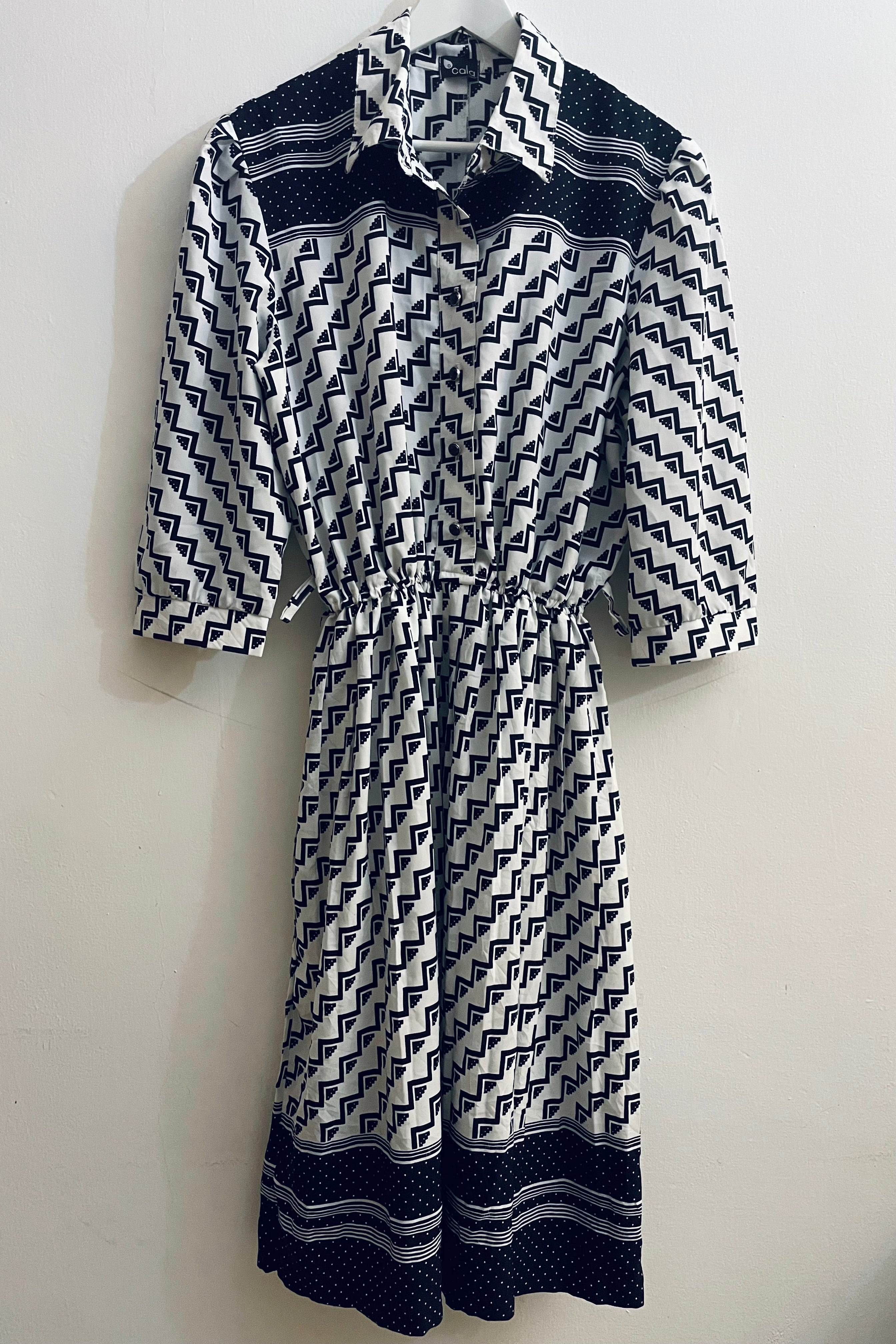 שמלת וינטג׳ פירמידות