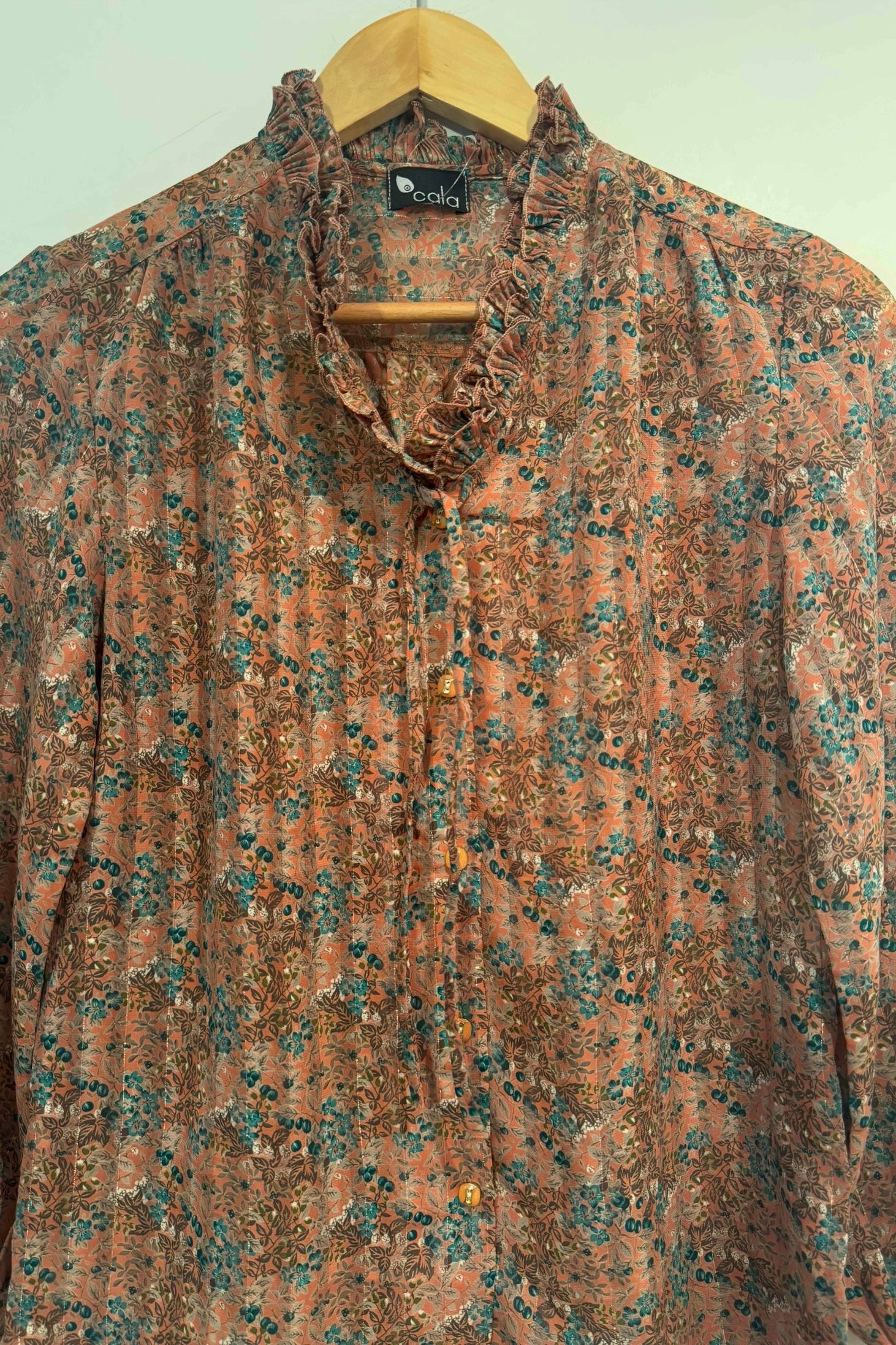 חולצת וינטג׳ גאולה