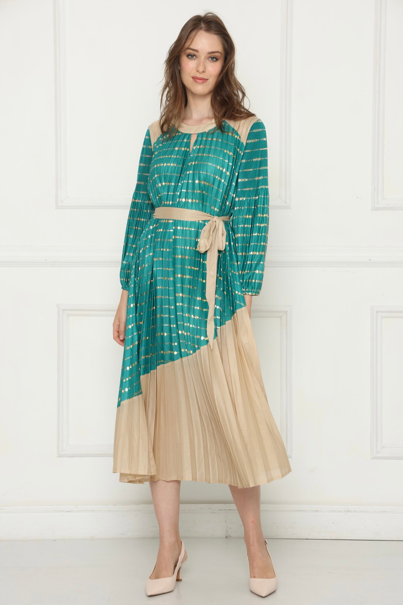 שמלה חצי ירוק