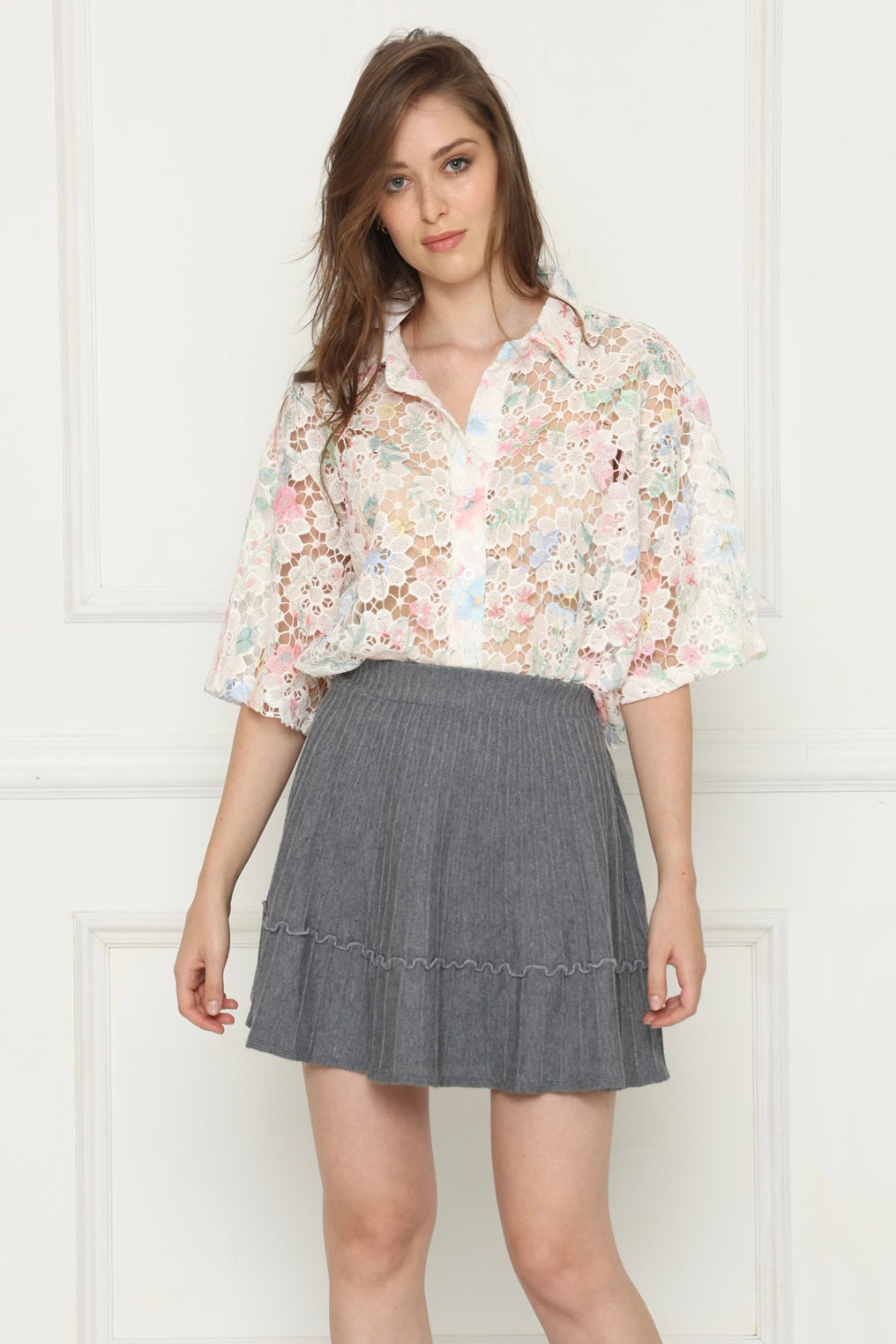 חצאית אפורה