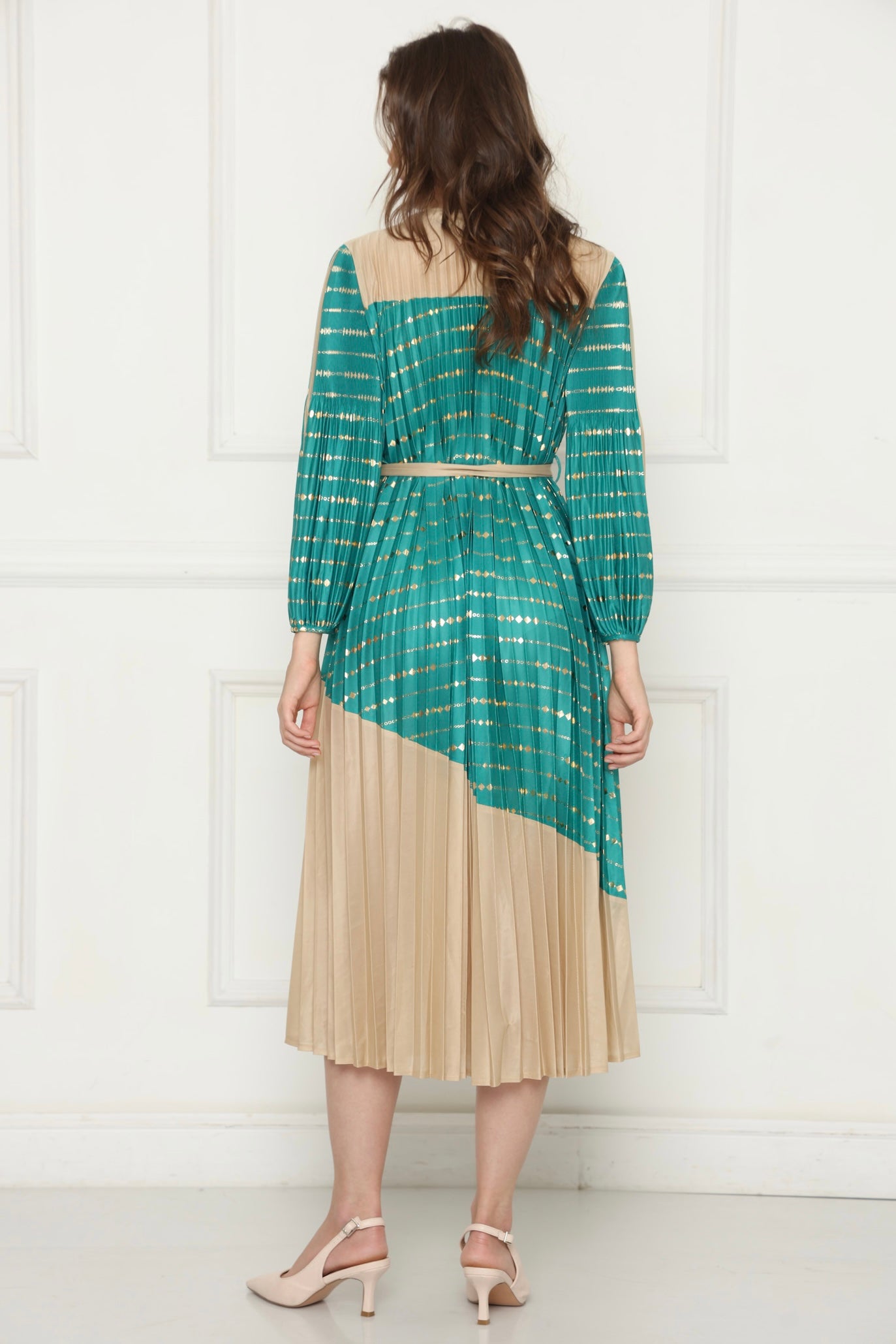 שמלה חצי ירוק