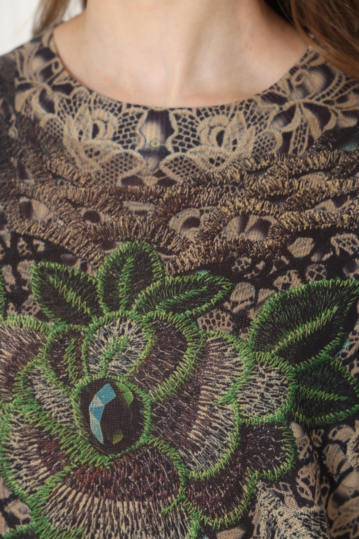 שמלת צמר פרח גדול