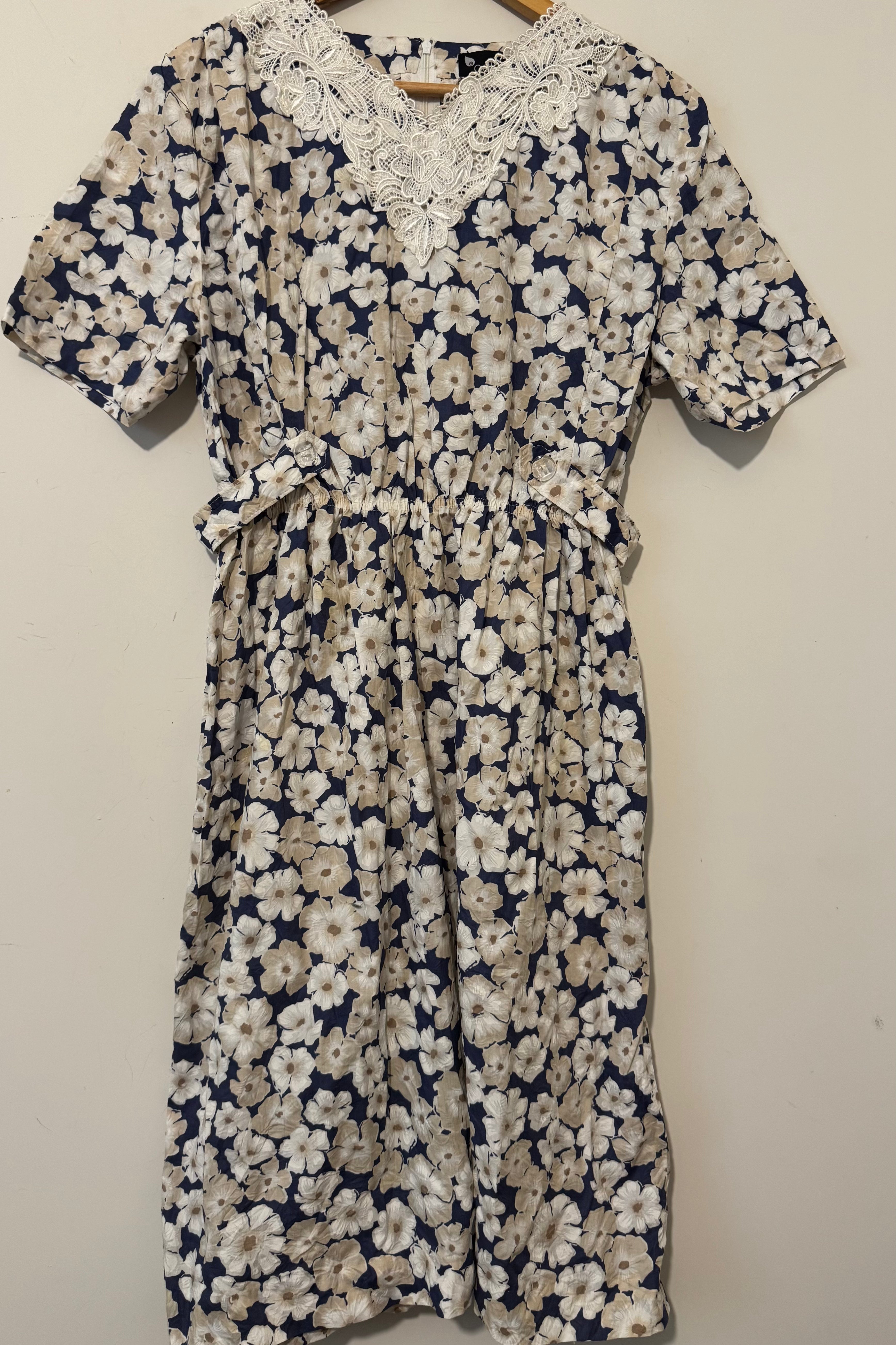 שמלת וינטג׳ דותן