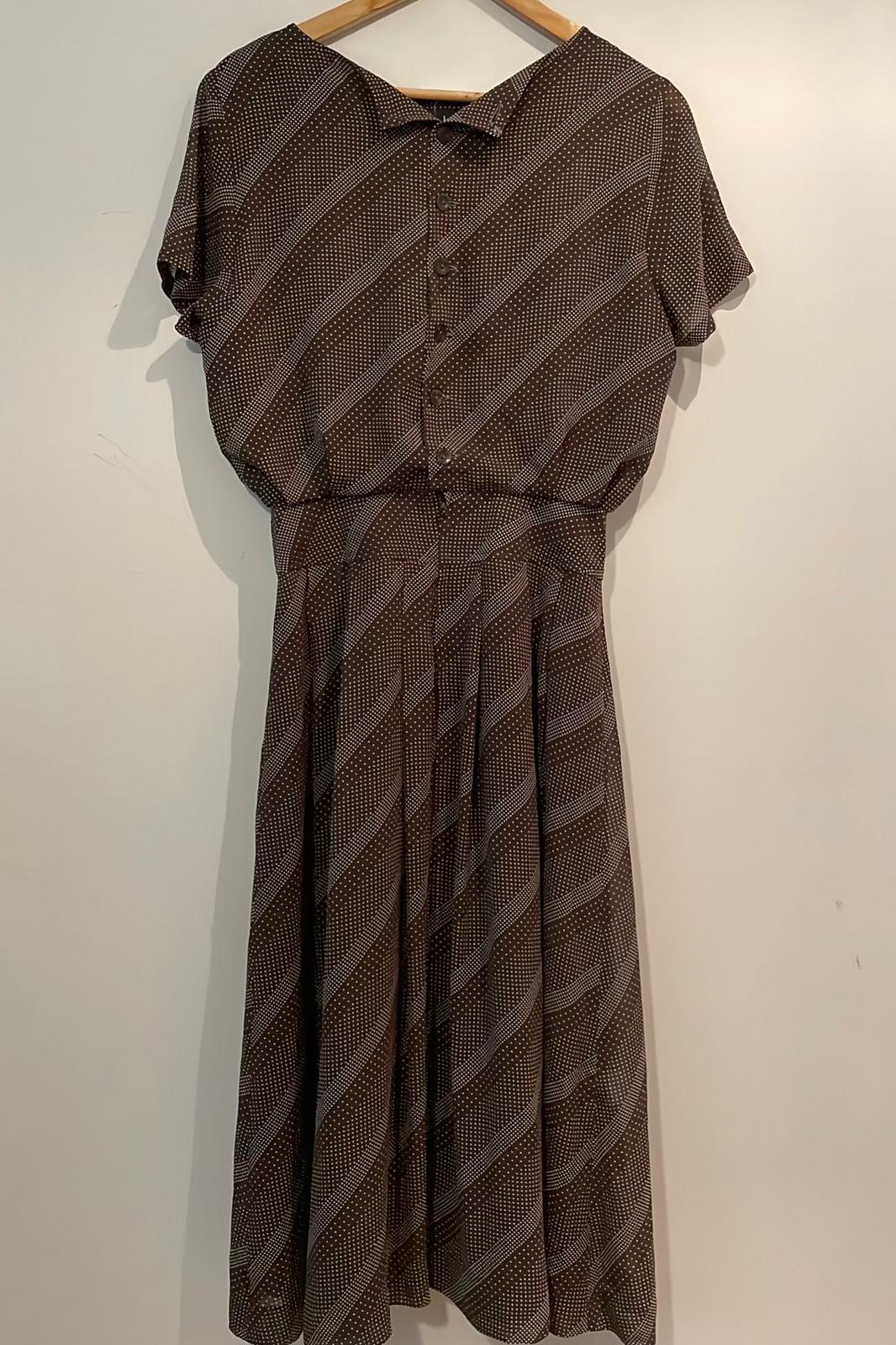 שמלת וינטג' אלכסוני נקודות