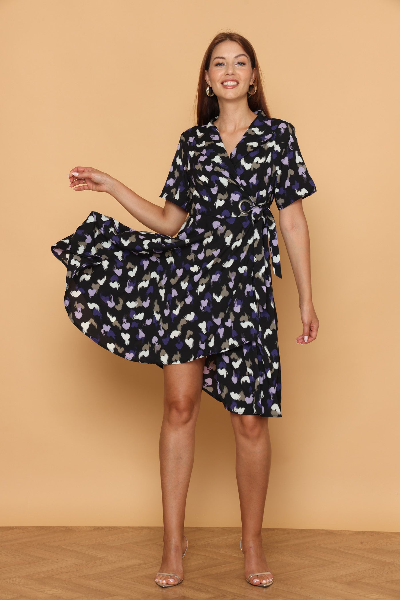 שמלת עלים לבבות עם שרוול קצר