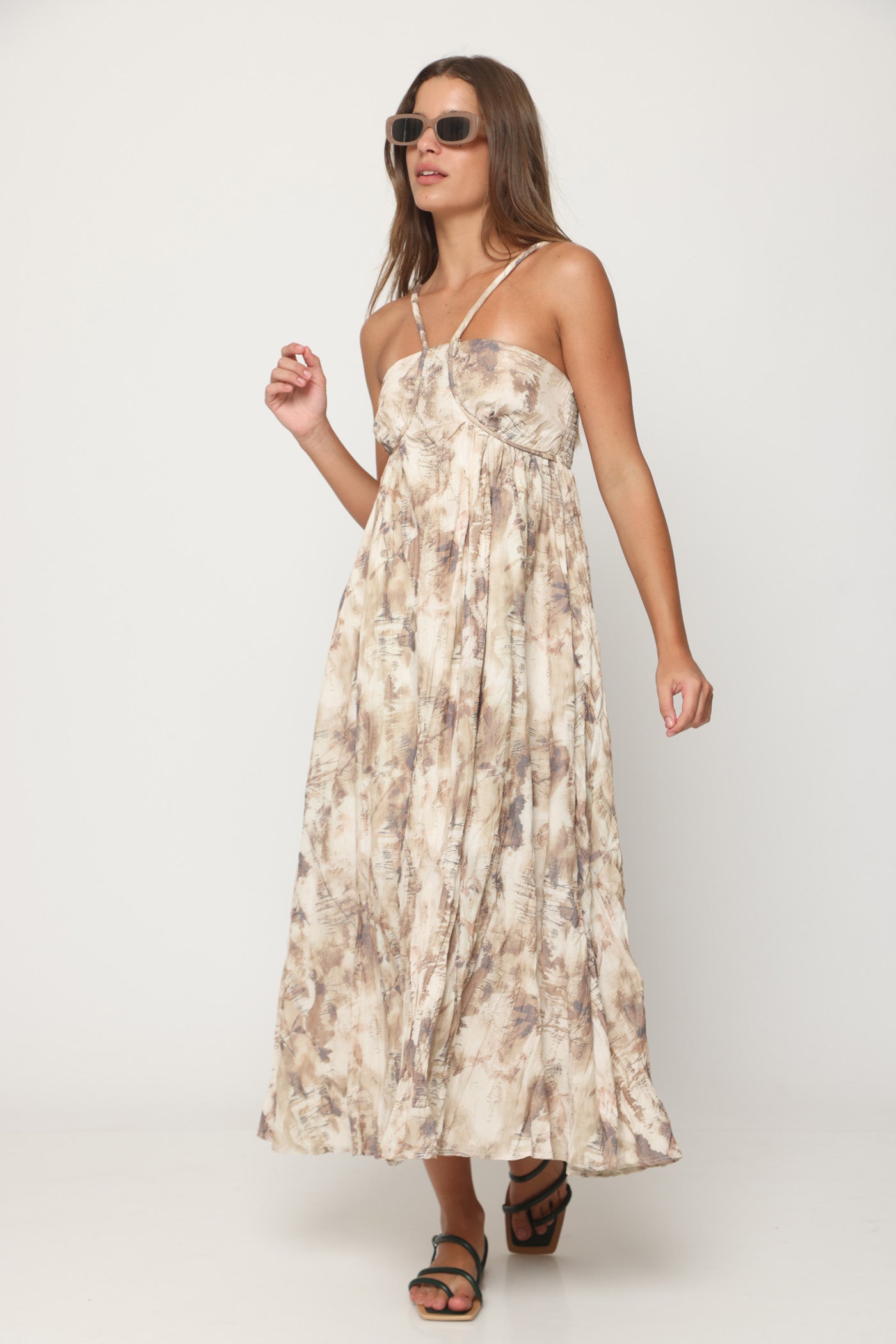 שמלת קיסרית