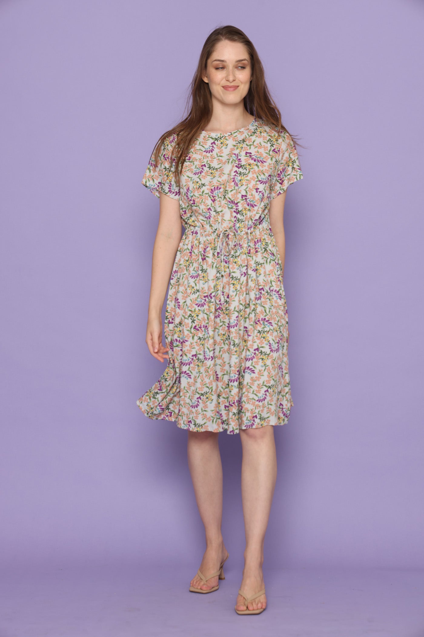 שמלת צבעוניות