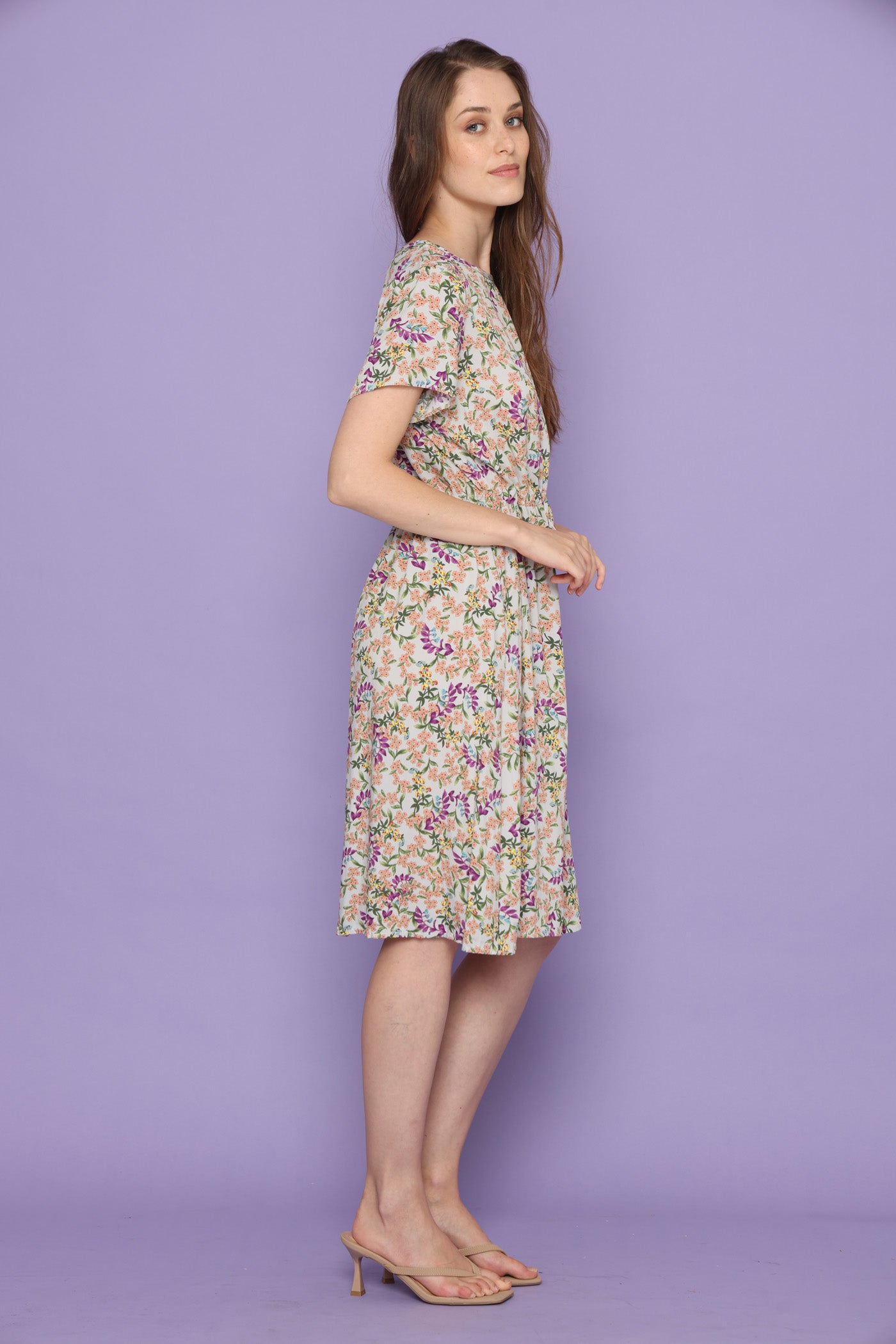 שמלת צבעוניות