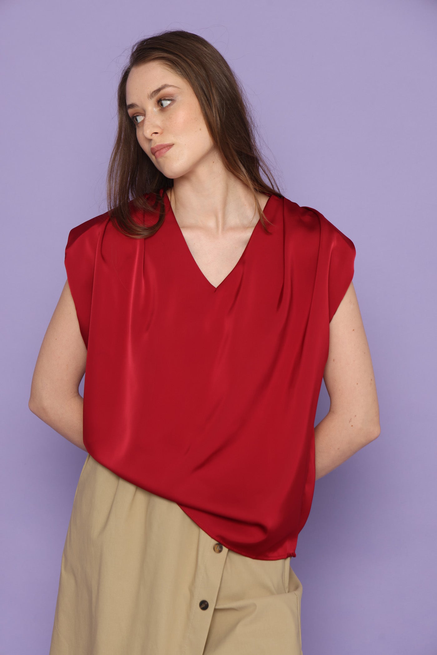 חולצת כתפיים