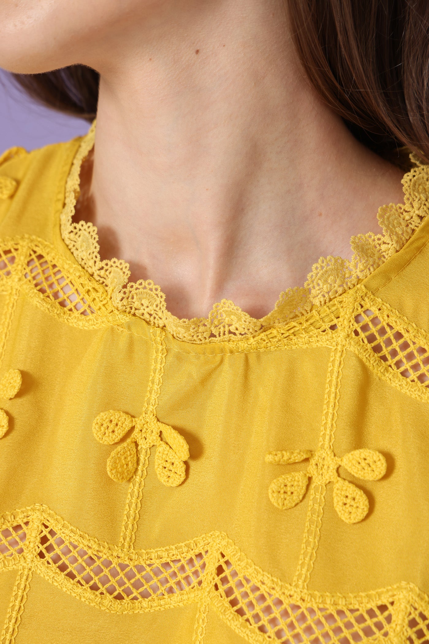 חולצת קרושה צהוב