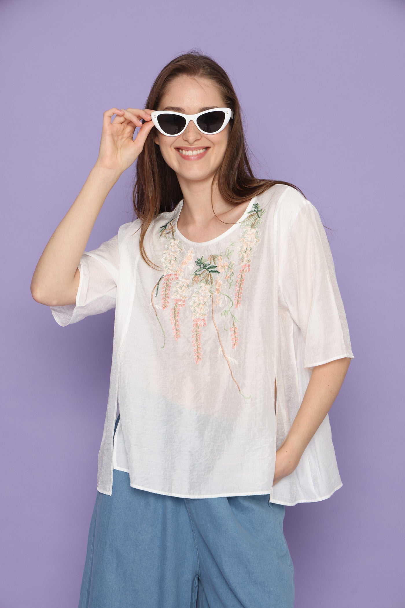 חולצת פריחת קישוט