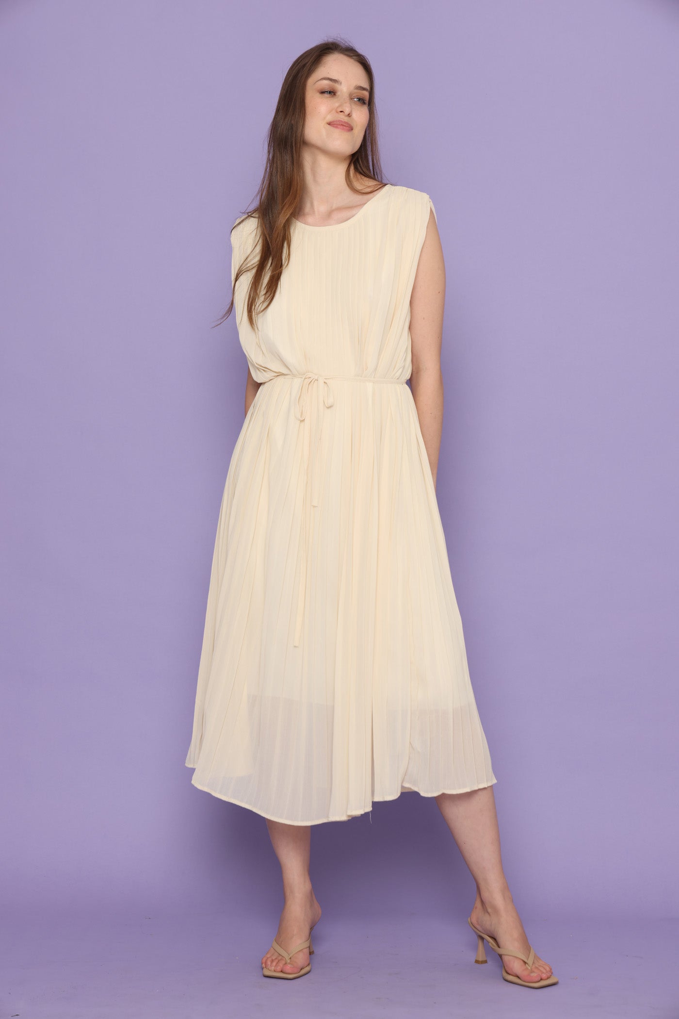 שמלת פליסה חלקה