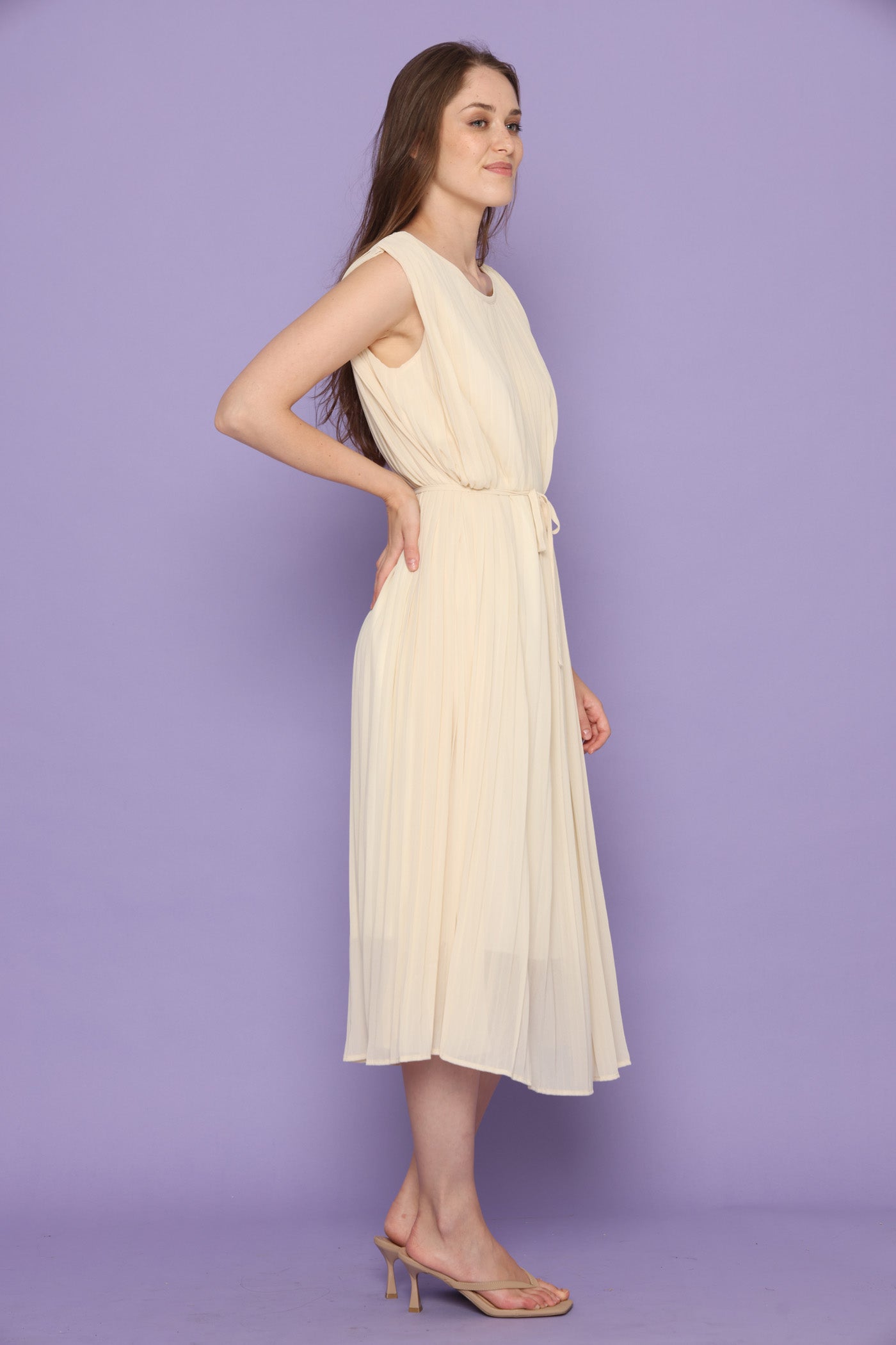 שמלת פליסה חלקה