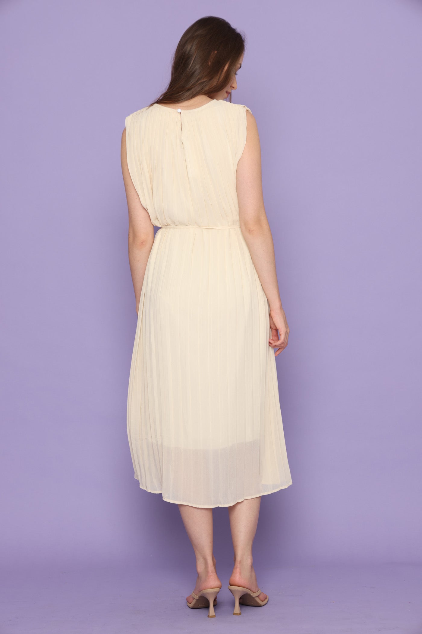 שמלת פליסה חלקה