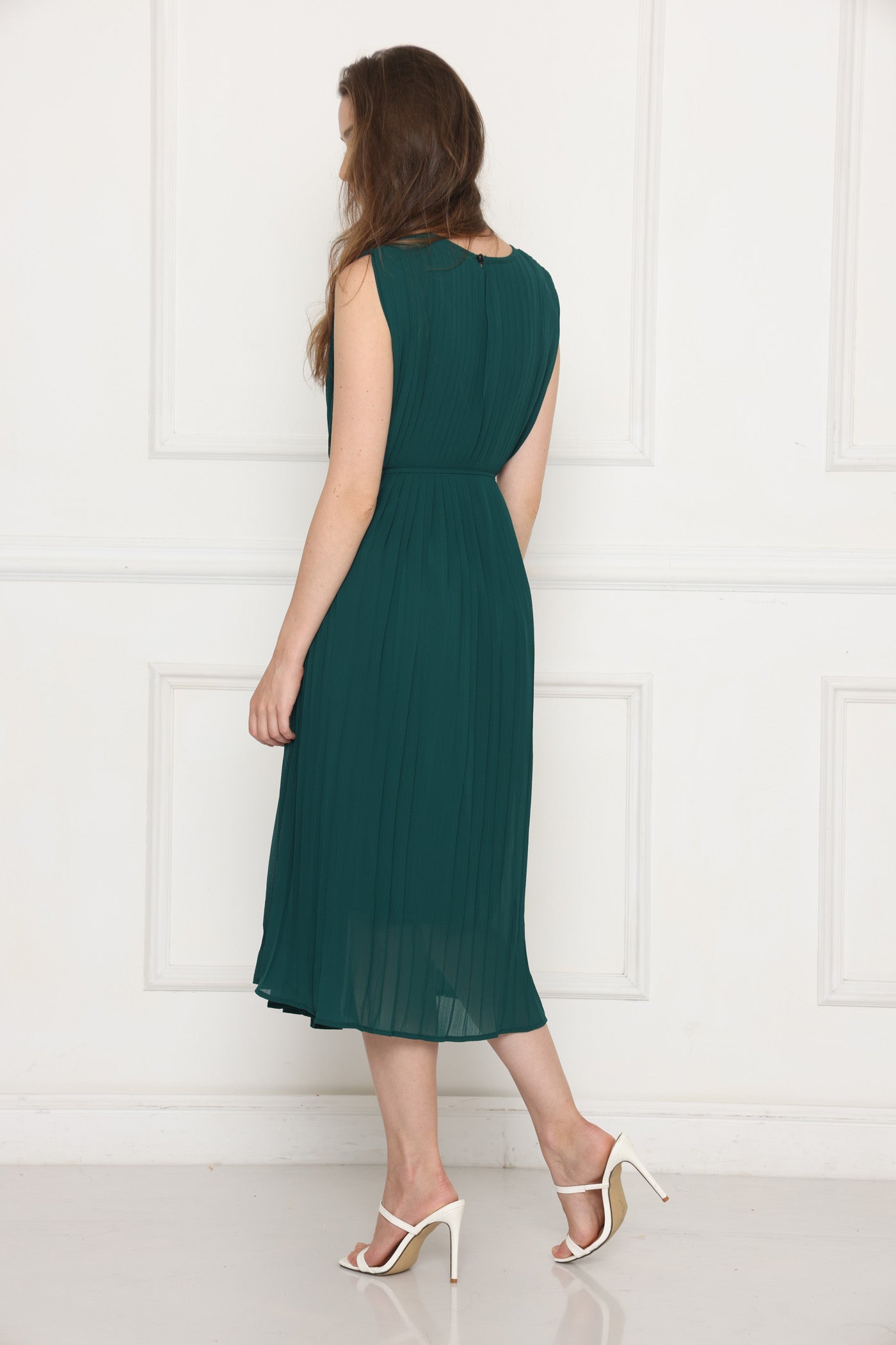 שמלת פליסה חלקה