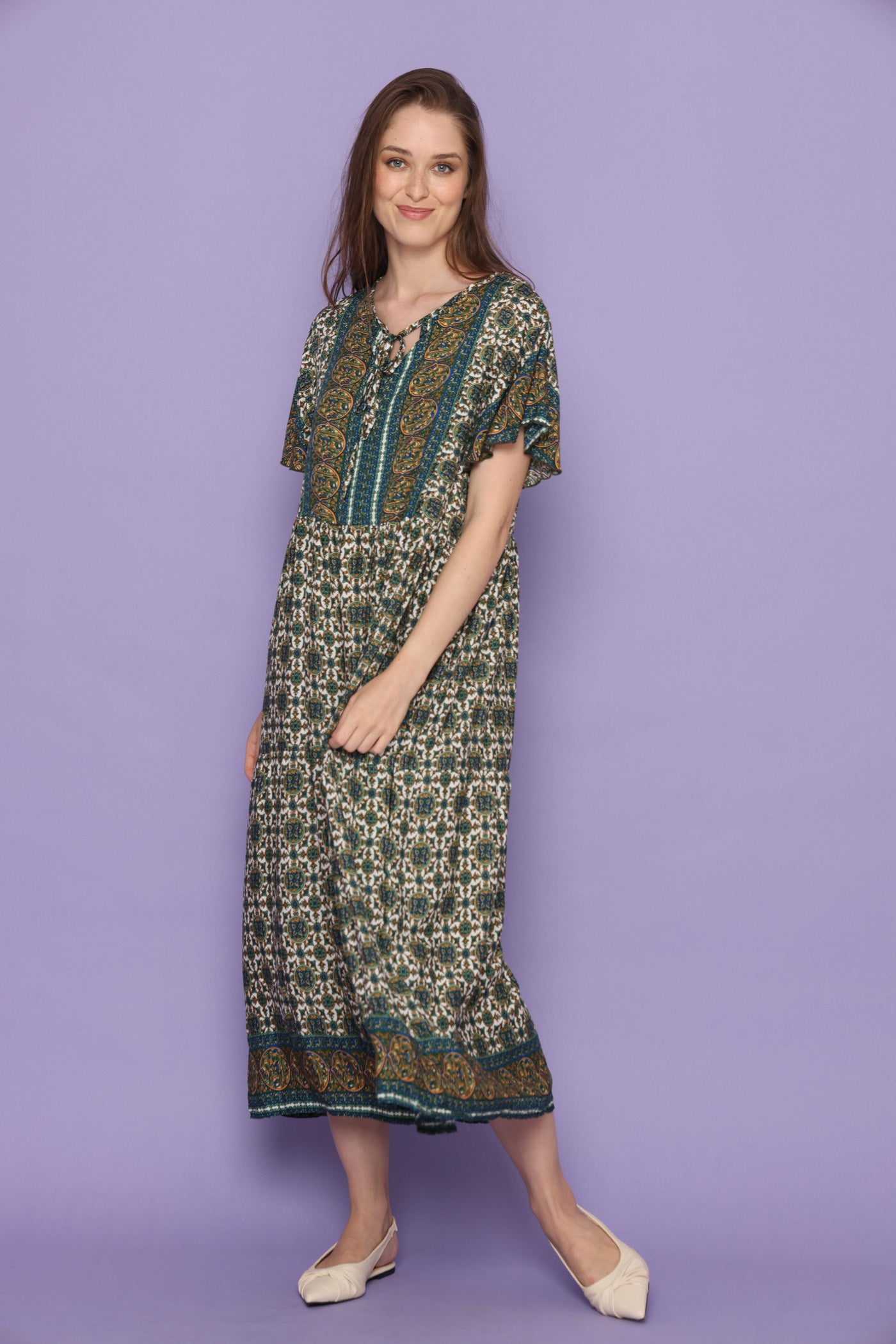 שמלת אתניות ירוקה