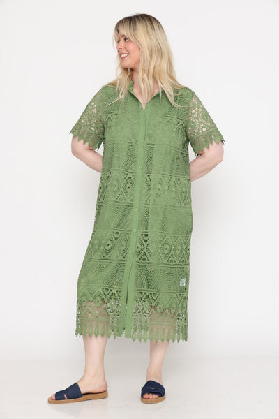 שמלת תחרה בצבע חלק ירוק